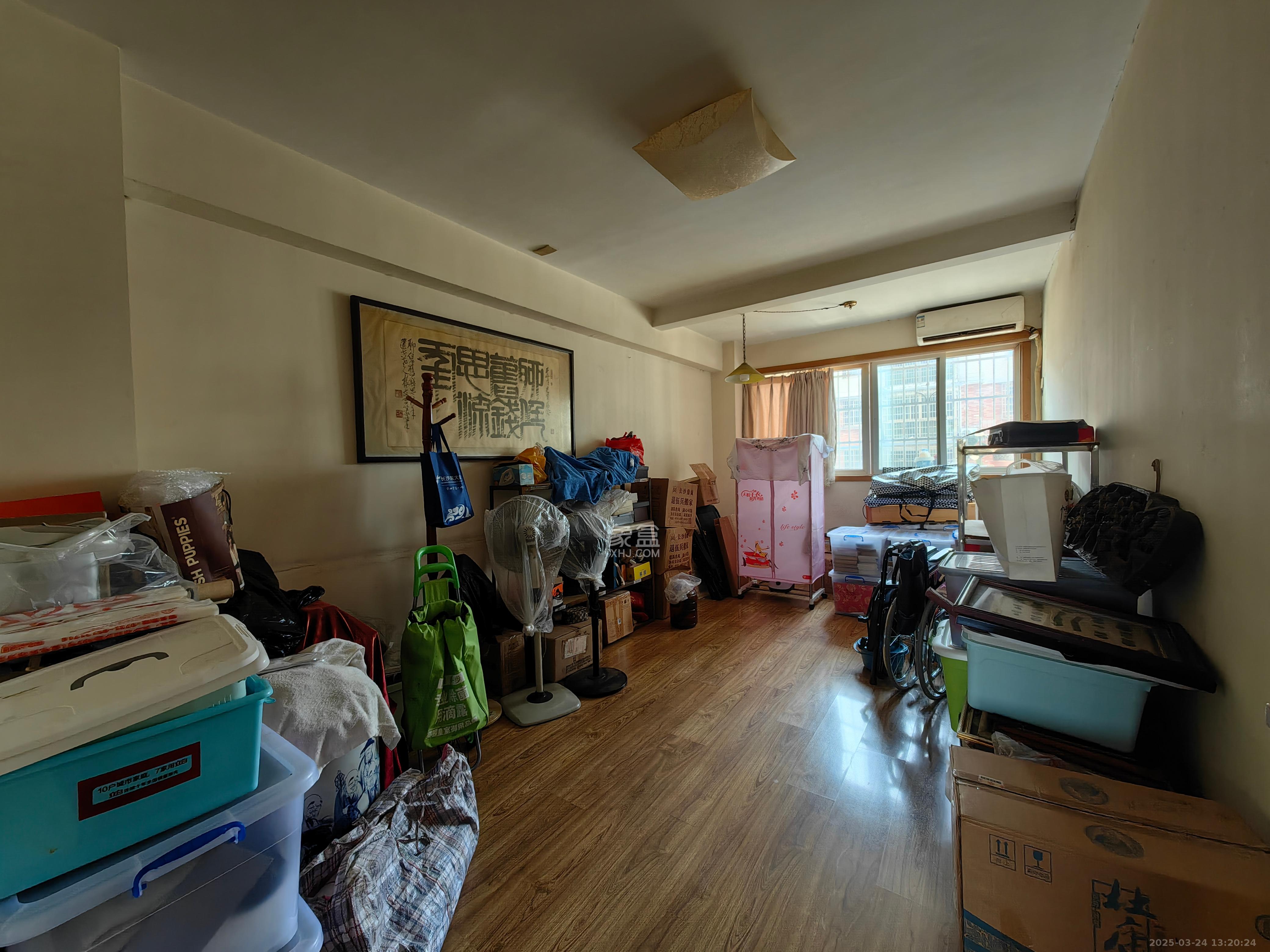 佳远小区(马王堆) 3室2厅2卫 2500.0元/月 佳远小区(马王堆) 3室2厅2卫 2500.0元/月室内图