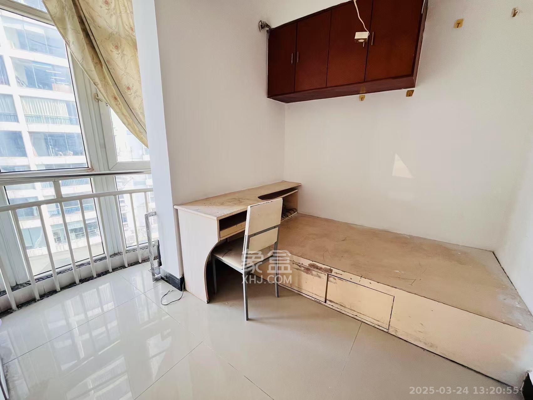 新世纪花苑 4室2厅2卫 3500.0元/月 新世纪花苑 4室2厅2卫 3500.0元/月室内图