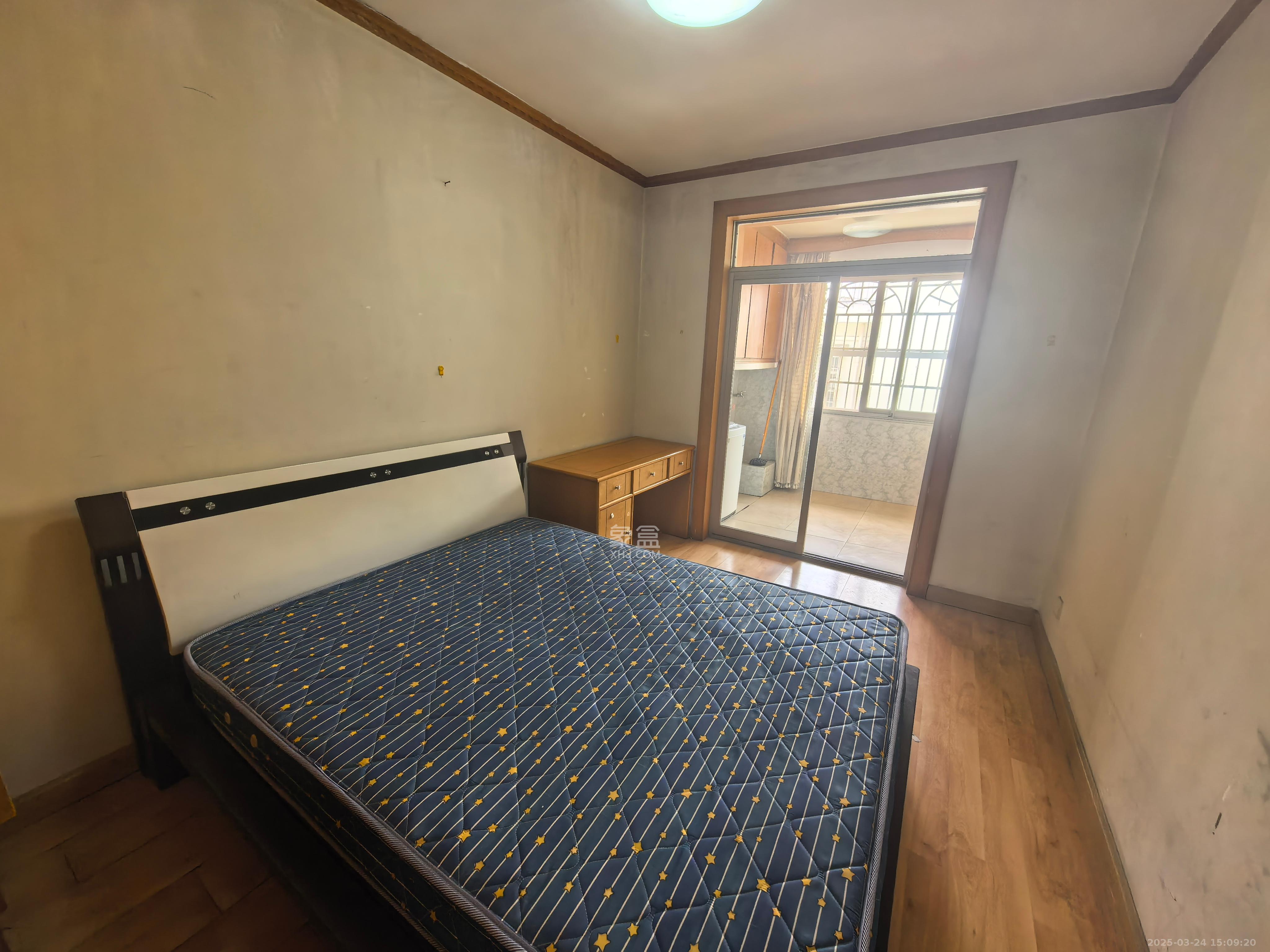 省政府机关梓园住宅区  2室1厅1卫   1800.00元/月室内图