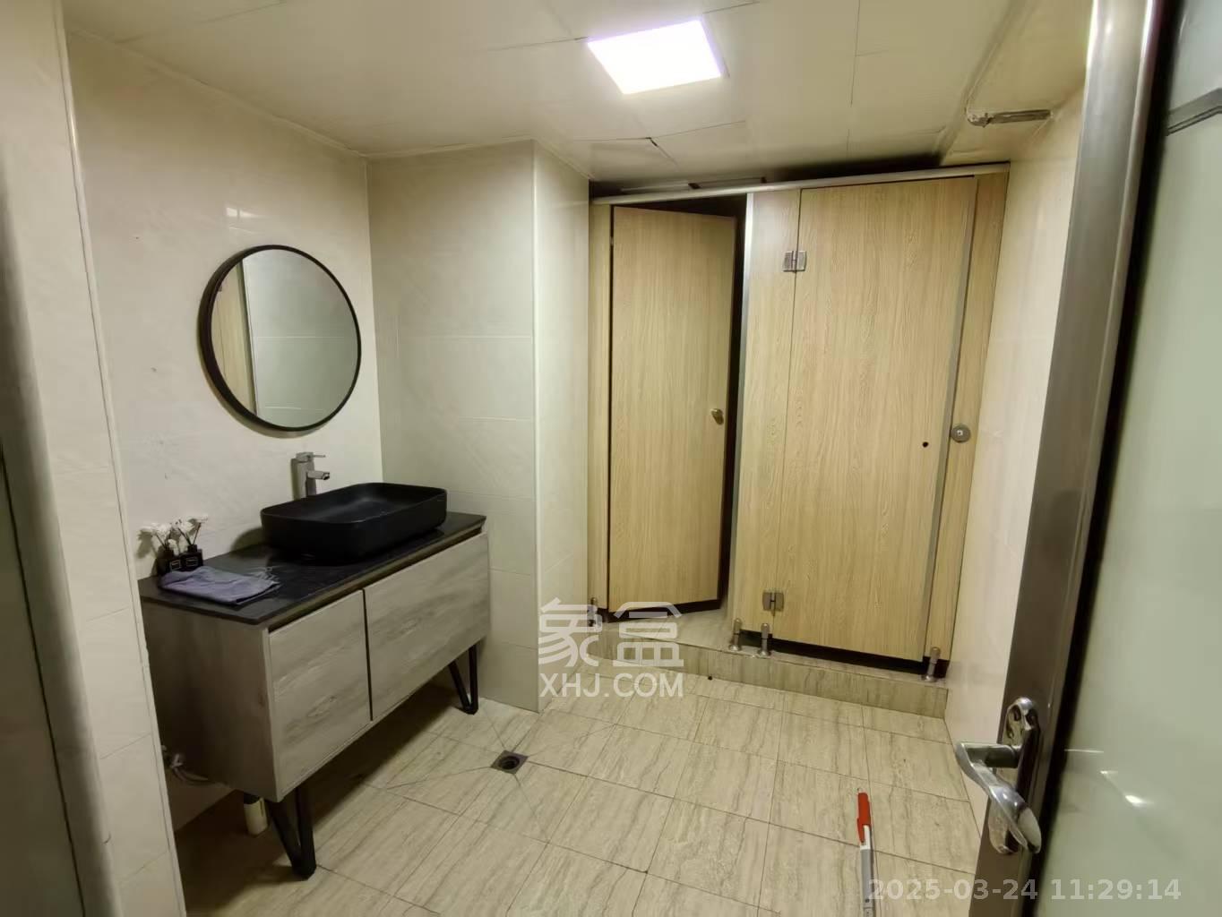 阳光锦城 1室1厅1卫 1400.0元/月 阳光锦城 1室1厅1卫 1400.0元/月室内图