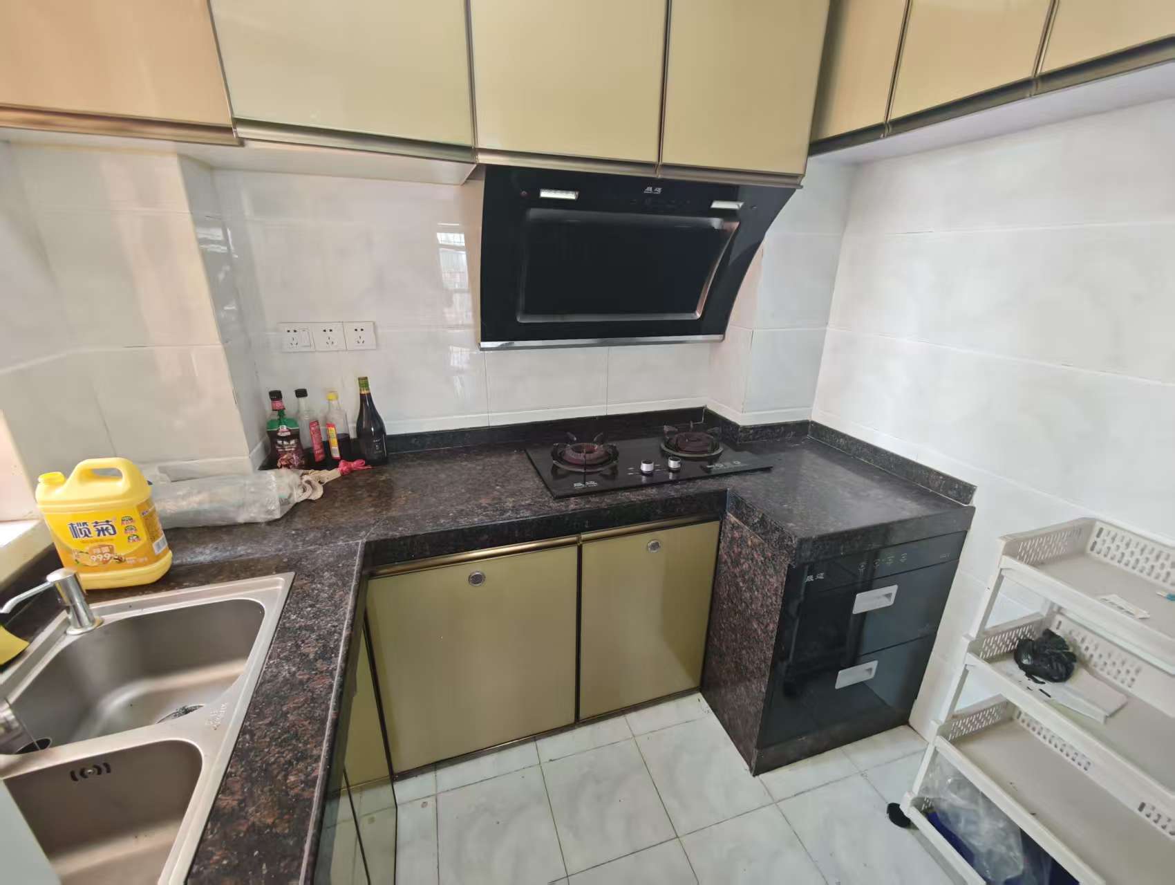 山海苑 2室2厅1卫 2500.0元/月 山海苑 2室2厅1卫 2500.0元/月室内图