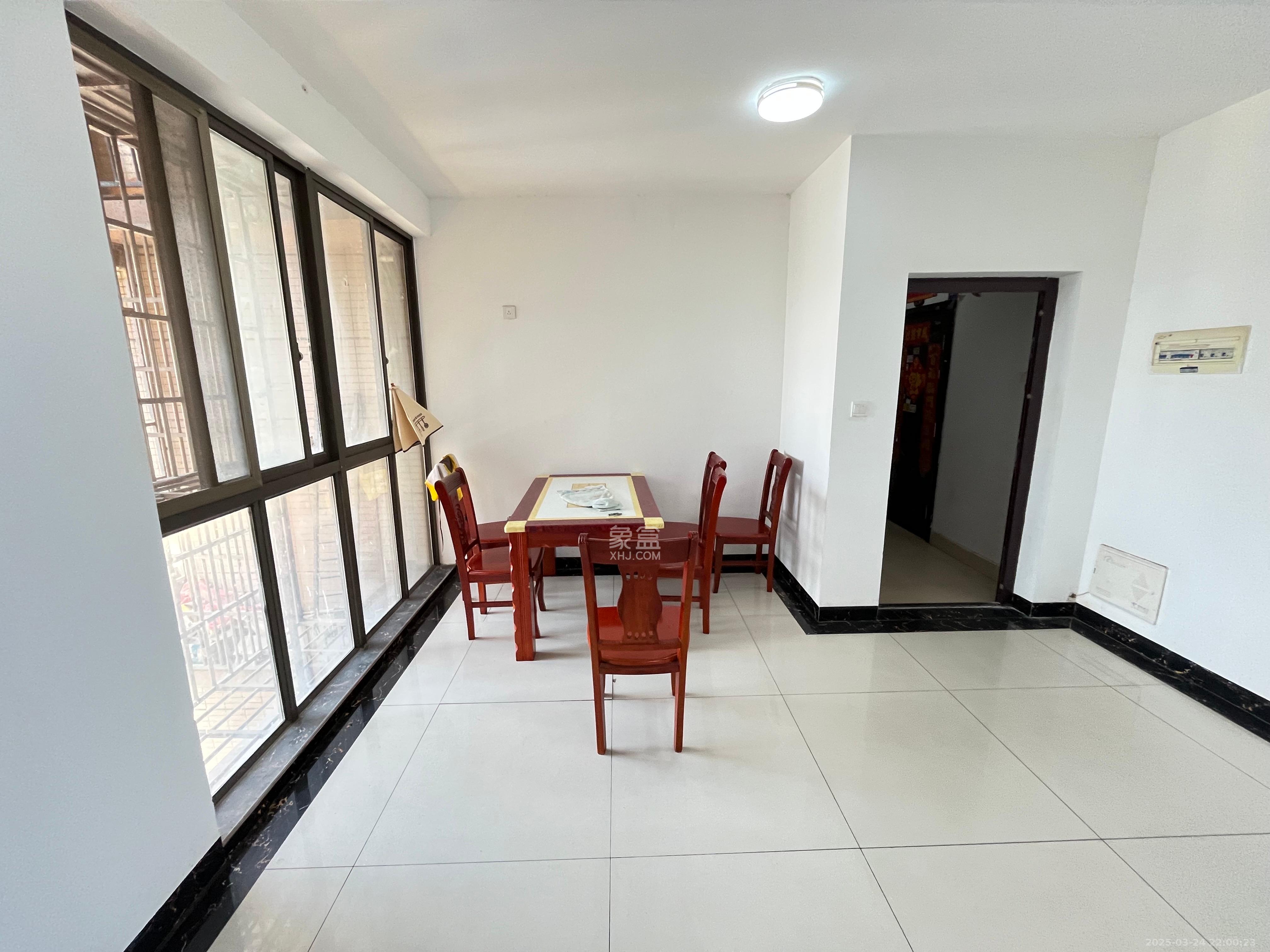 保利东郡 3室2厅2卫 2500.0元/月 保利东郡 3室2厅2卫 2500.0元/月室内图