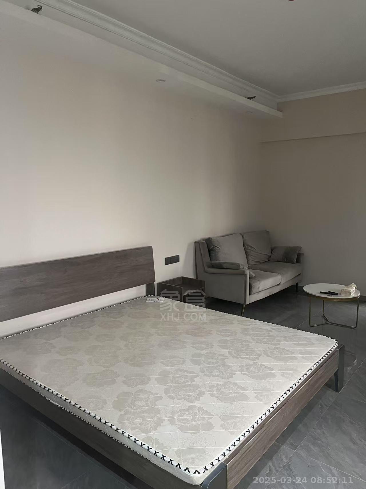 东城商业广场(东成) 1室1厅1卫 1100.0元/月 东城商业广场(东成) 1室1厅1卫 1100.0元/月室内图