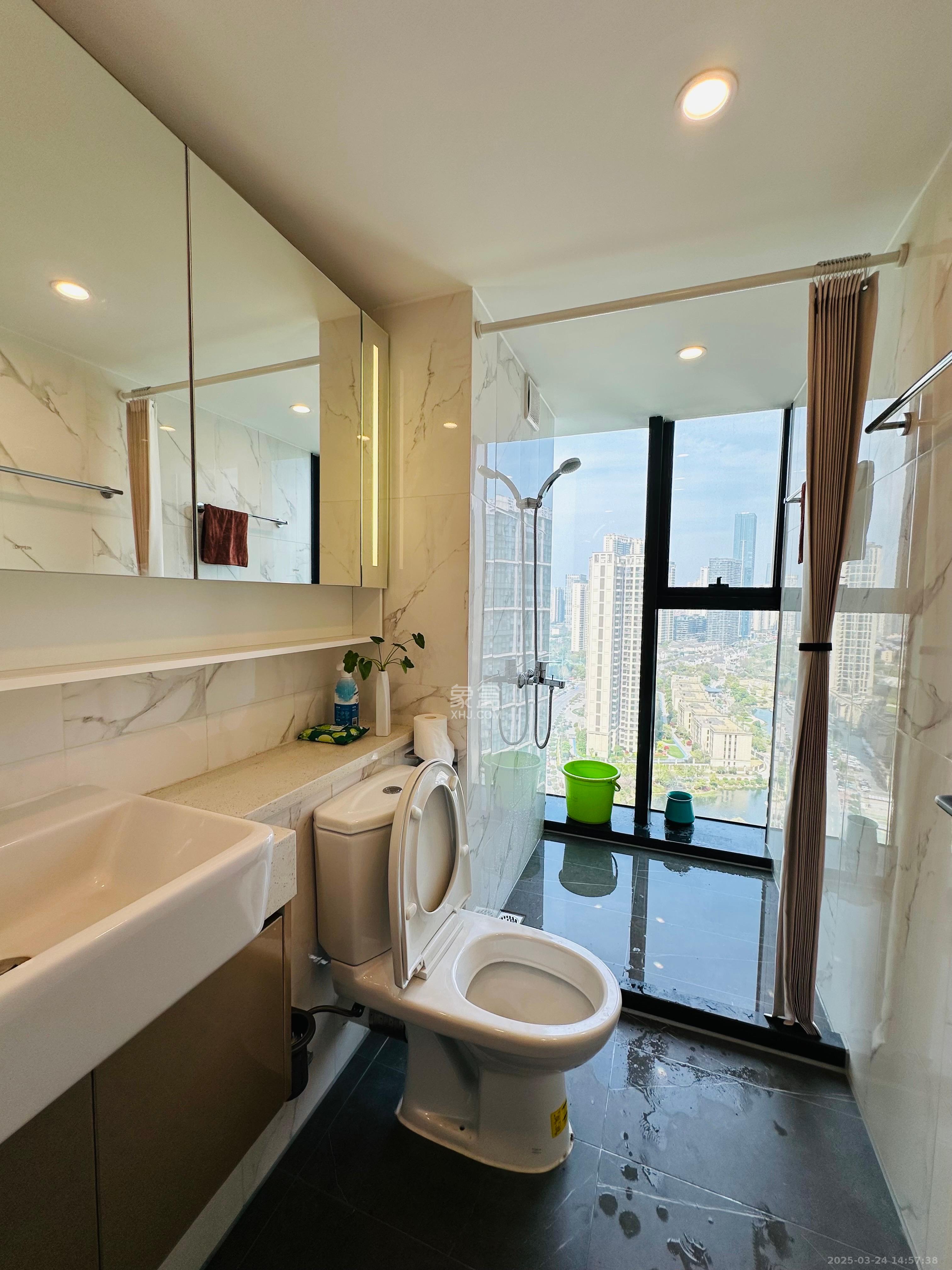 达美寰宇中心 2室2厅1卫 4000.0元/月 达美寰宇中心 2室2厅1卫 4000.0元/月室内图