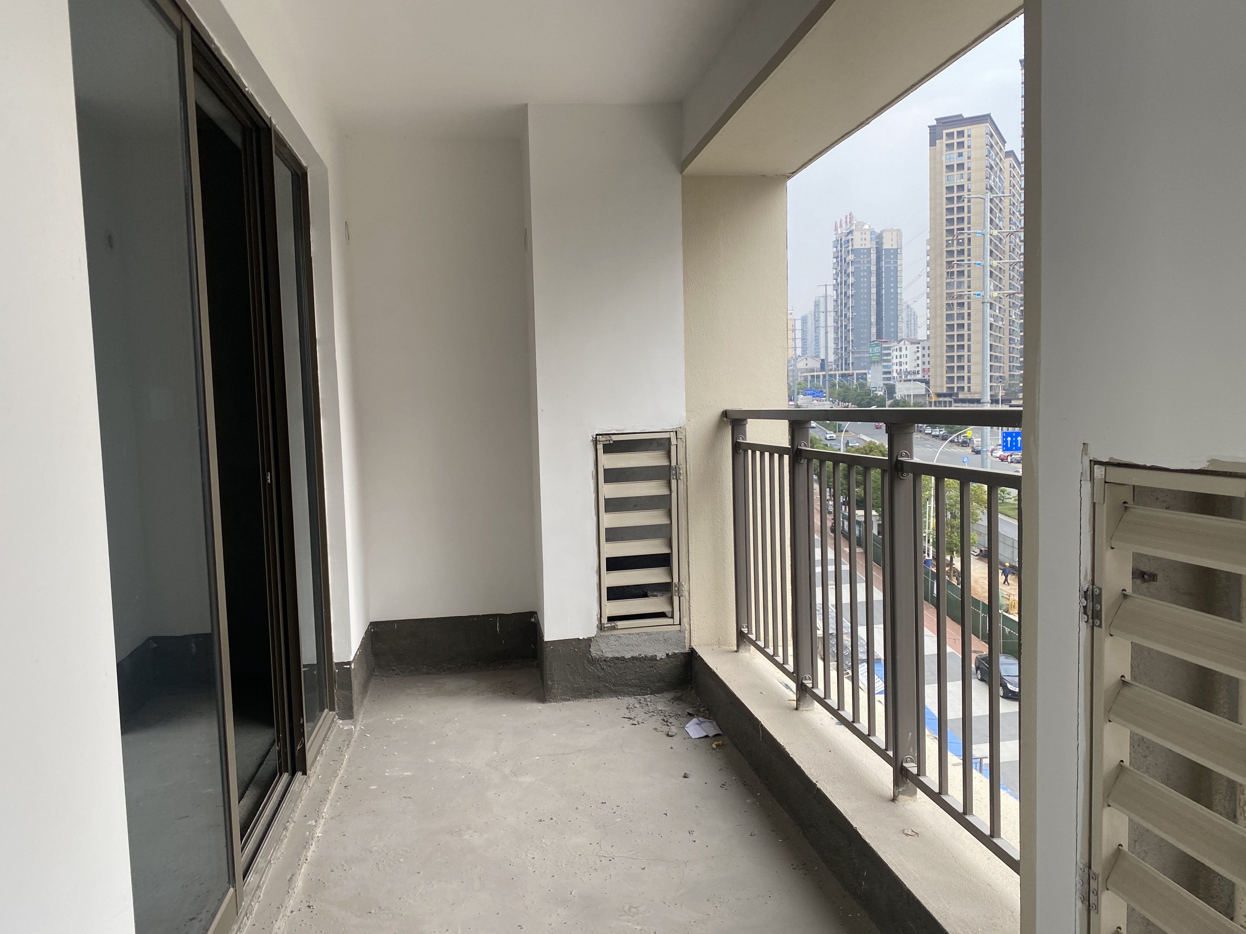 吾悦广场 4室2厅2卫 78.8万 吾悦广场 4室2厅2卫 78.8万客厅