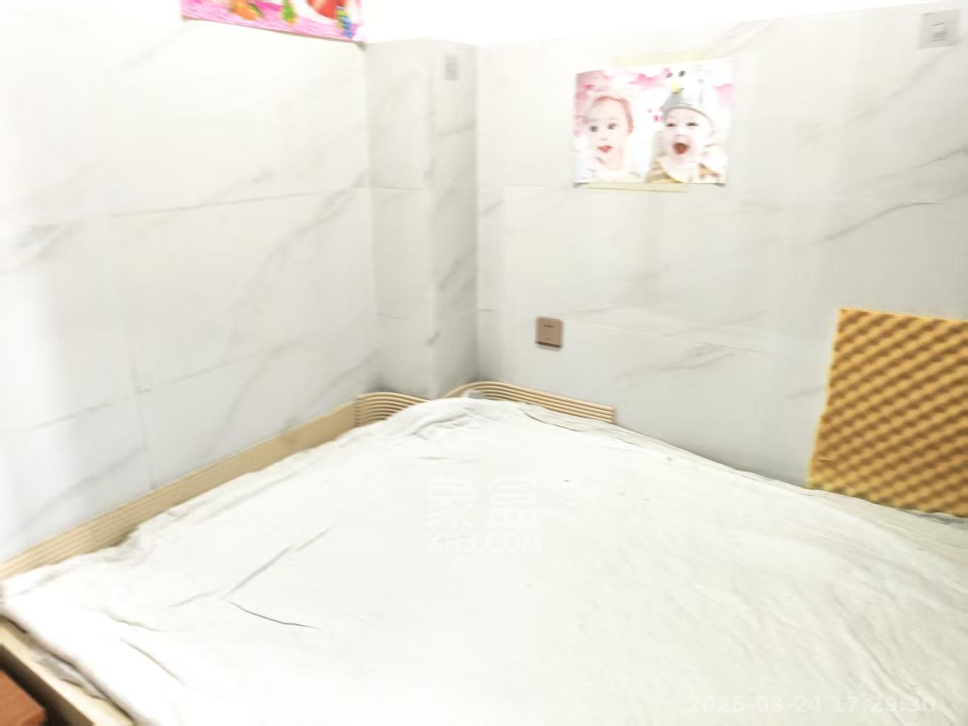 和康园小区  1室1厅1卫   1000.00元/月室内图