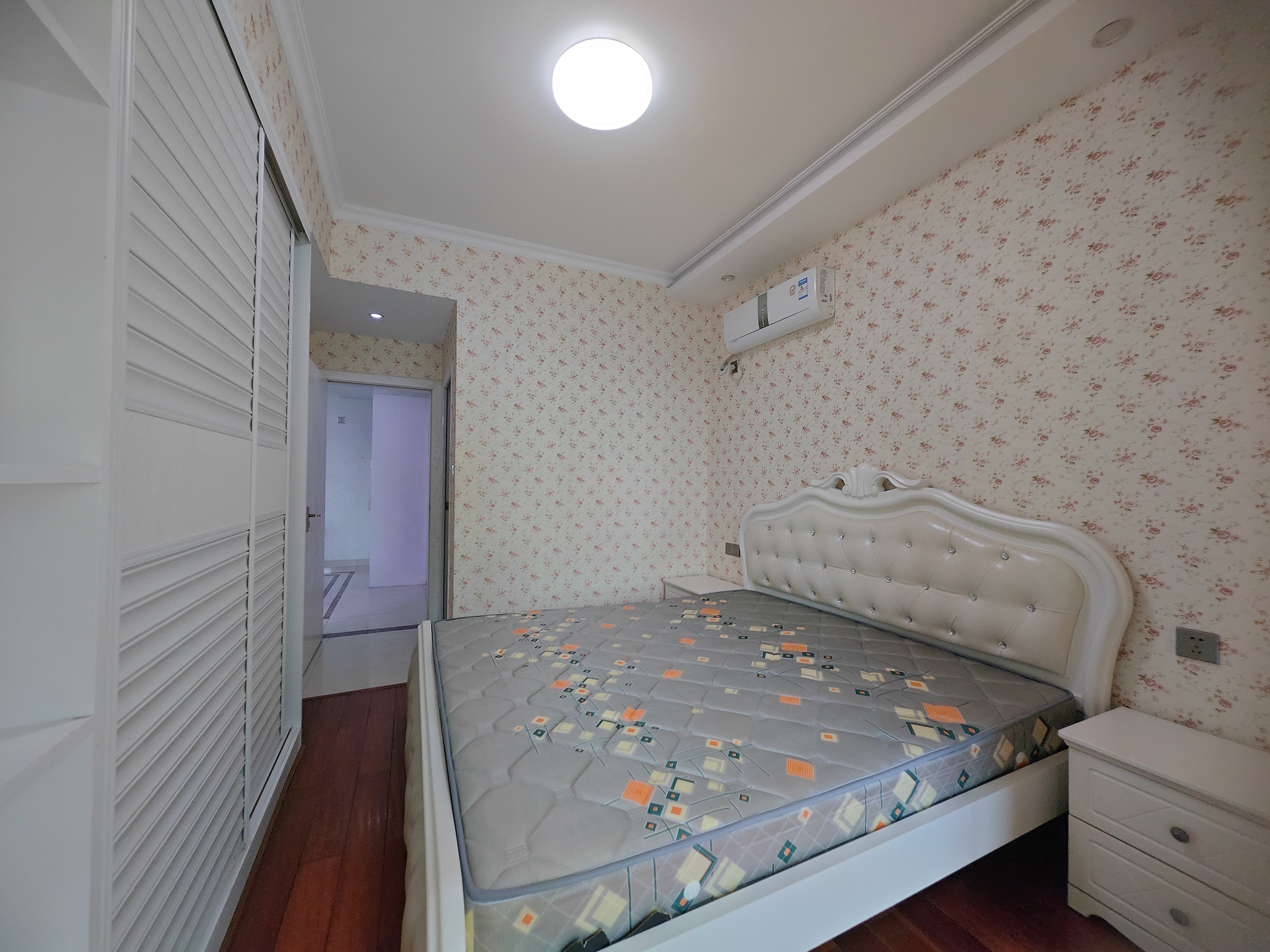 水映豪廷(一,二,三期) 3室2厅2卫 2300.0元/月 水映豪廷(一,二,三期) 3室2厅2卫 2300.0元/月室内图