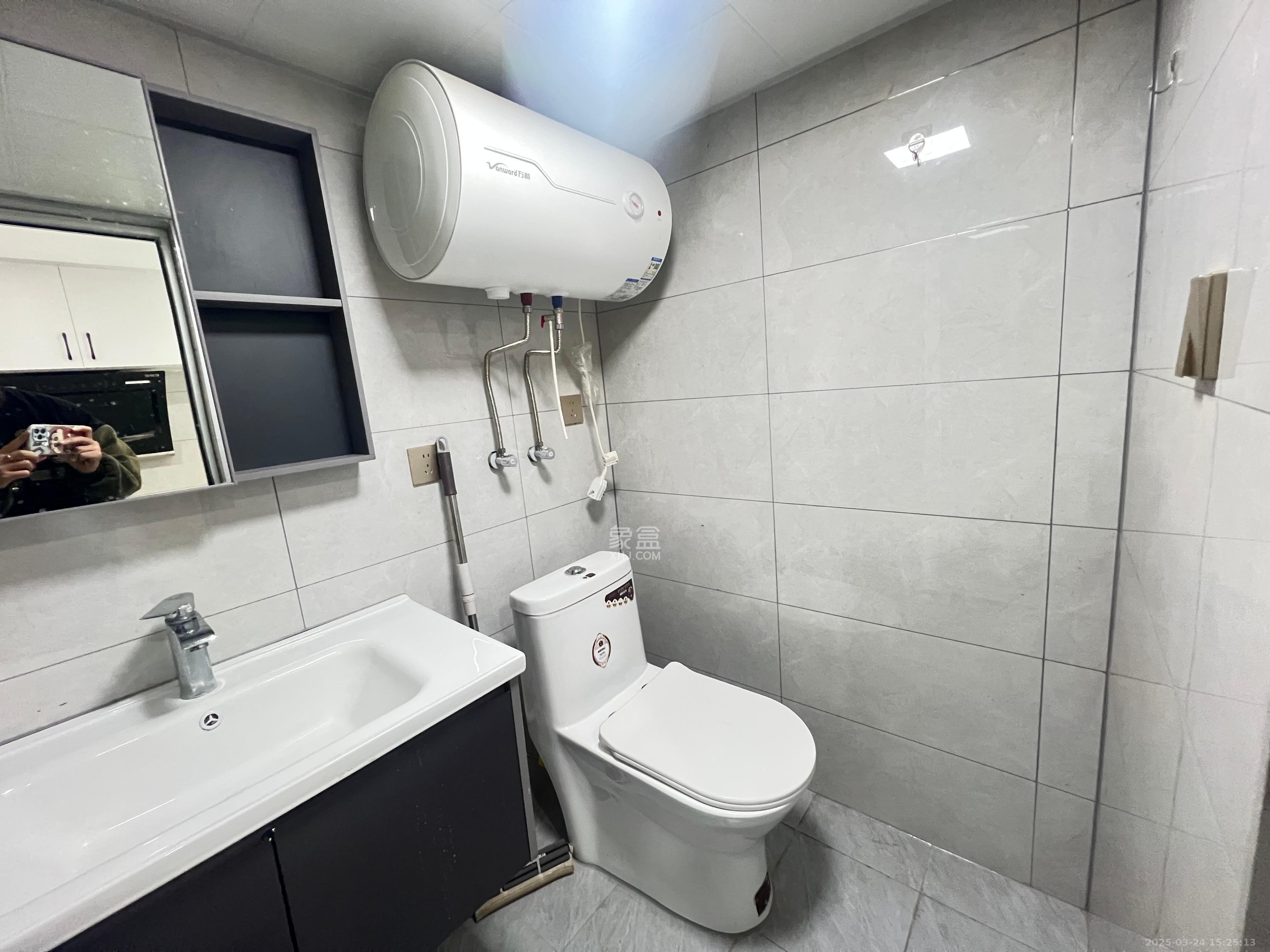 北辰时光里  2室1厅1卫    2000.0元/月 北辰时光里  2室1厅1卫    2000.0元/月室内图