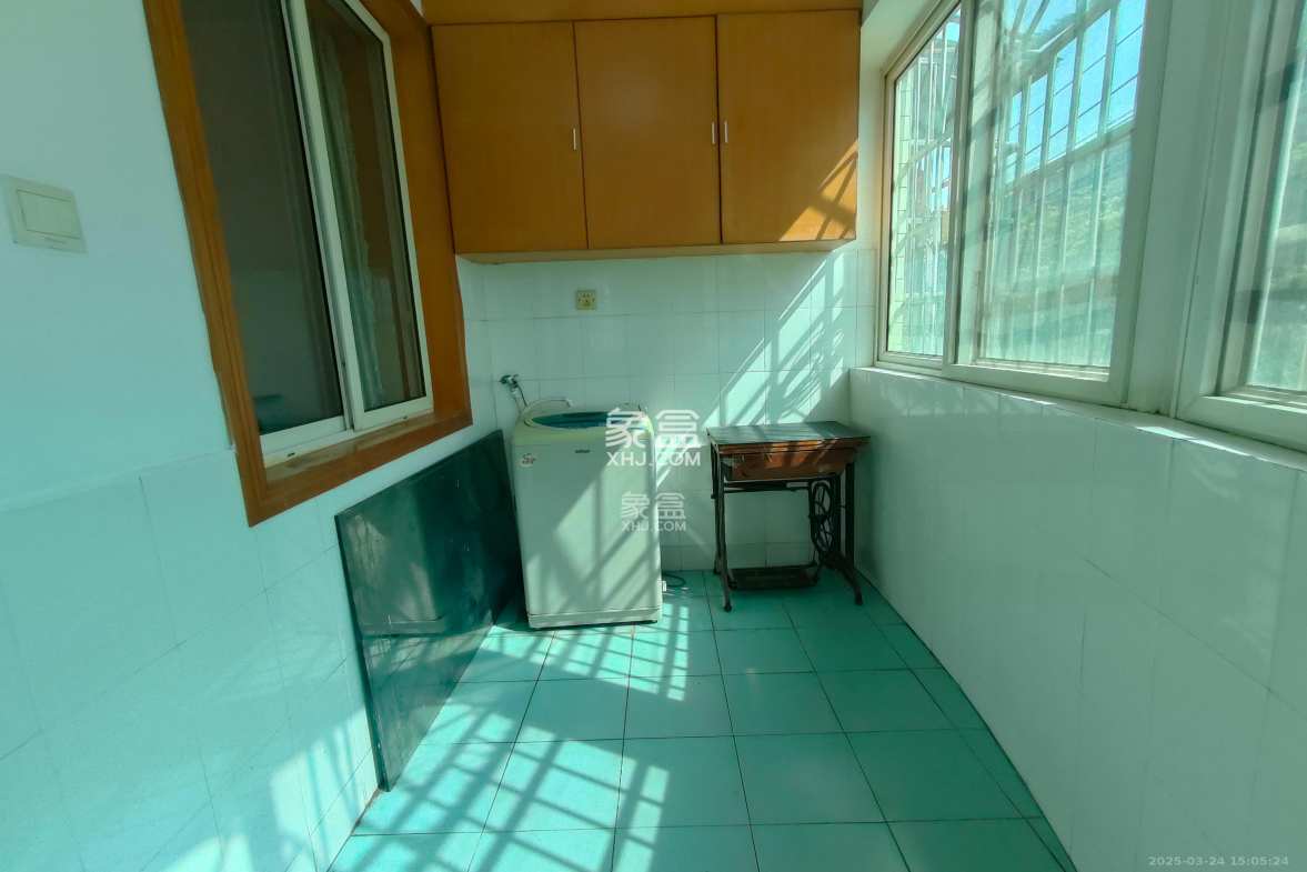 景芳苑  2室2厅1卫    1400.0元/月 景芳苑  2室2厅1卫    1400.0元/月室内图