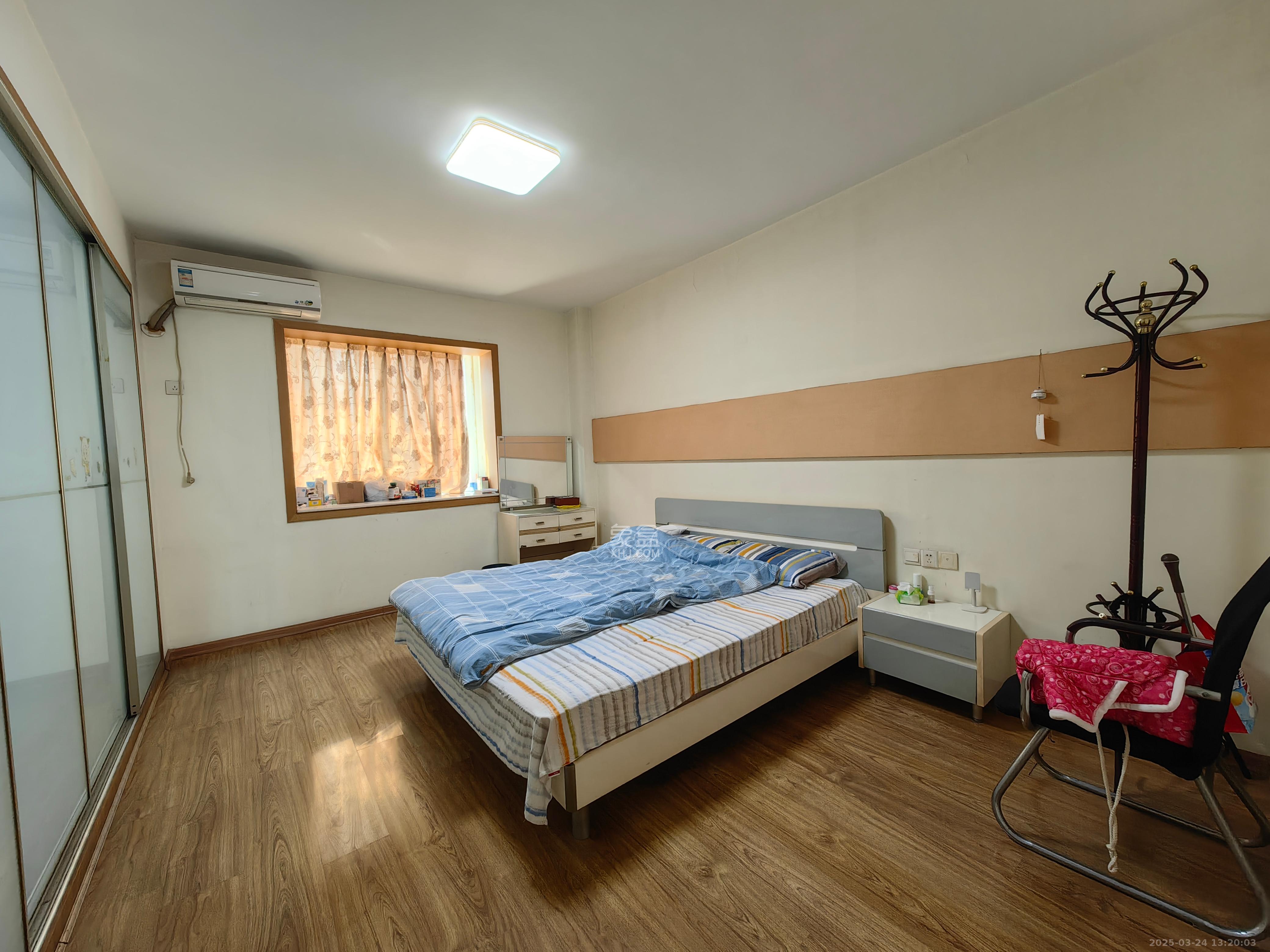 佳远小区(马王堆) 3室2厅2卫 2500.0元/月 佳远小区(马王堆) 3室2厅2卫 2500.0元/月室内图