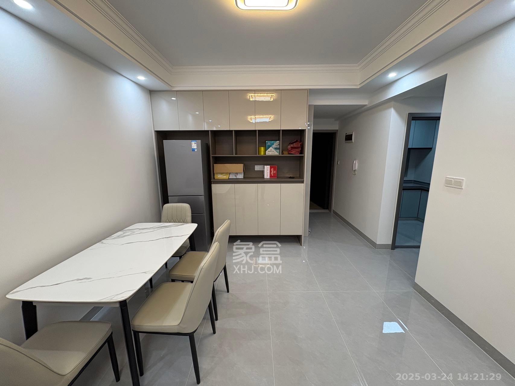 嘉雨兴园 2室1厅1卫 2800.0元/月 嘉雨兴园 2室1厅1卫 2800.0元/月室内图