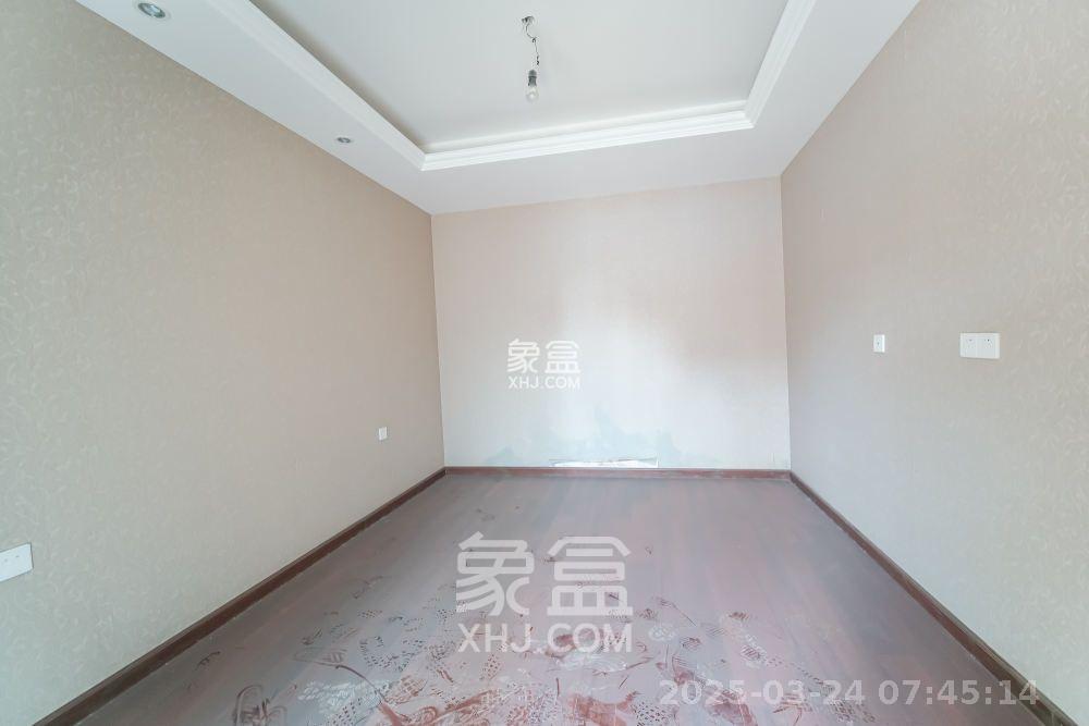 郡原居里 1室1厅1卫 1400.0元/月 郡原居里 1室1厅1卫 1400.0元/月室内图