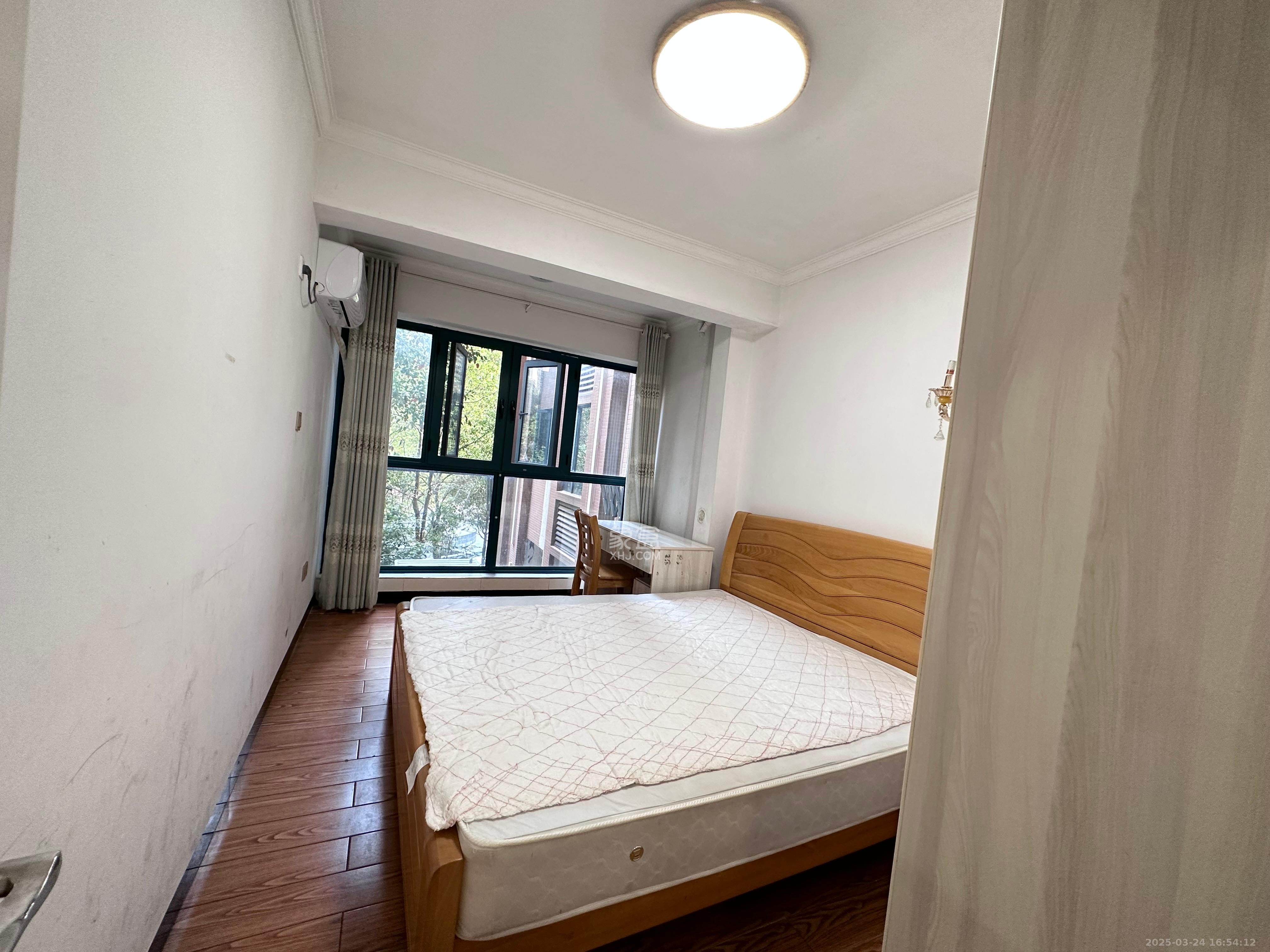 博长山水香颐  4室2厅2卫    2300.0元/月 博长山水香颐  4室2厅2卫    2300.0元/月室内图