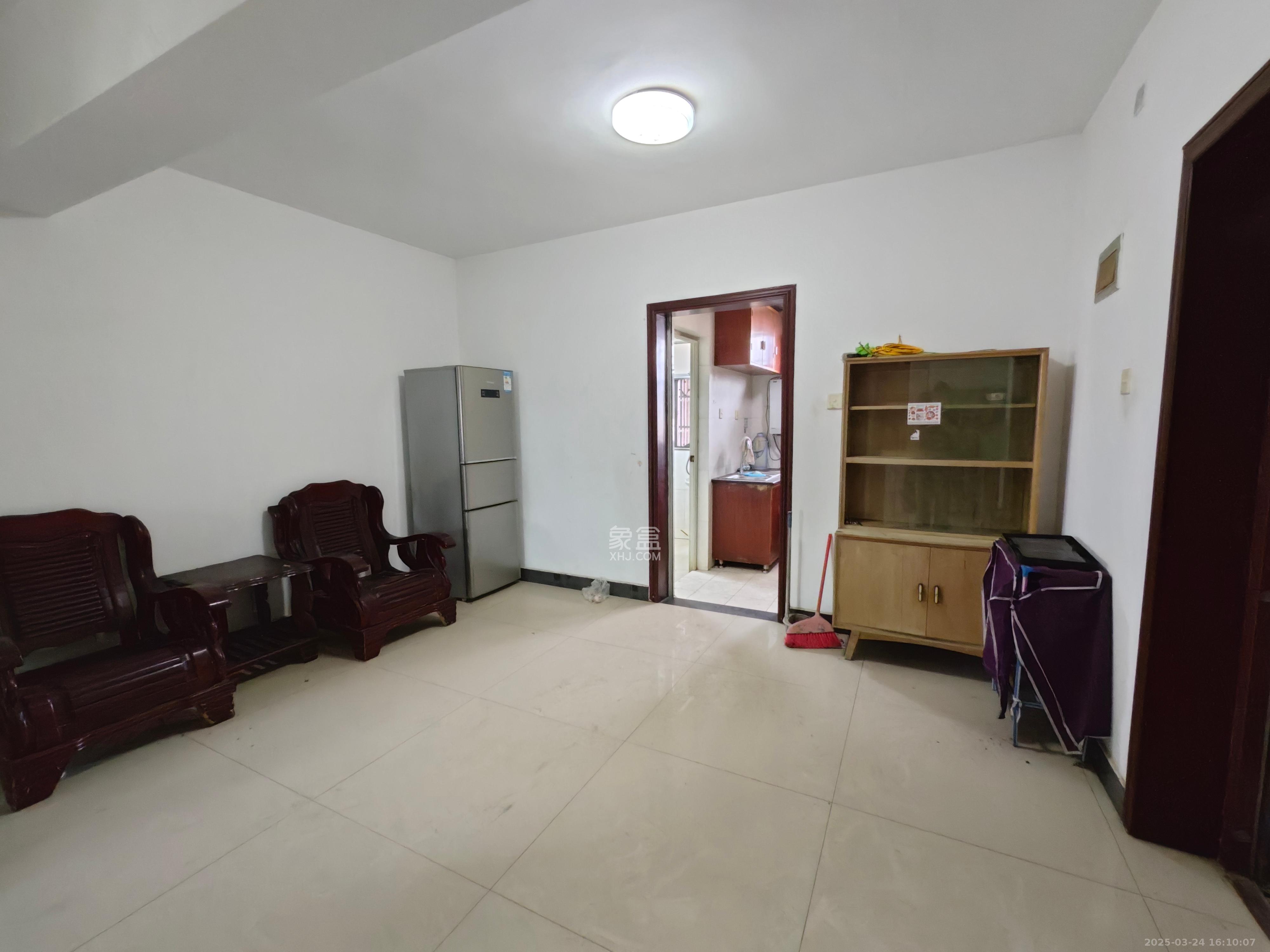 机械化宿舍 2室1厅0卫 1400.0元/月 机械化宿舍 2室1厅0卫 1400.0元/月室内图