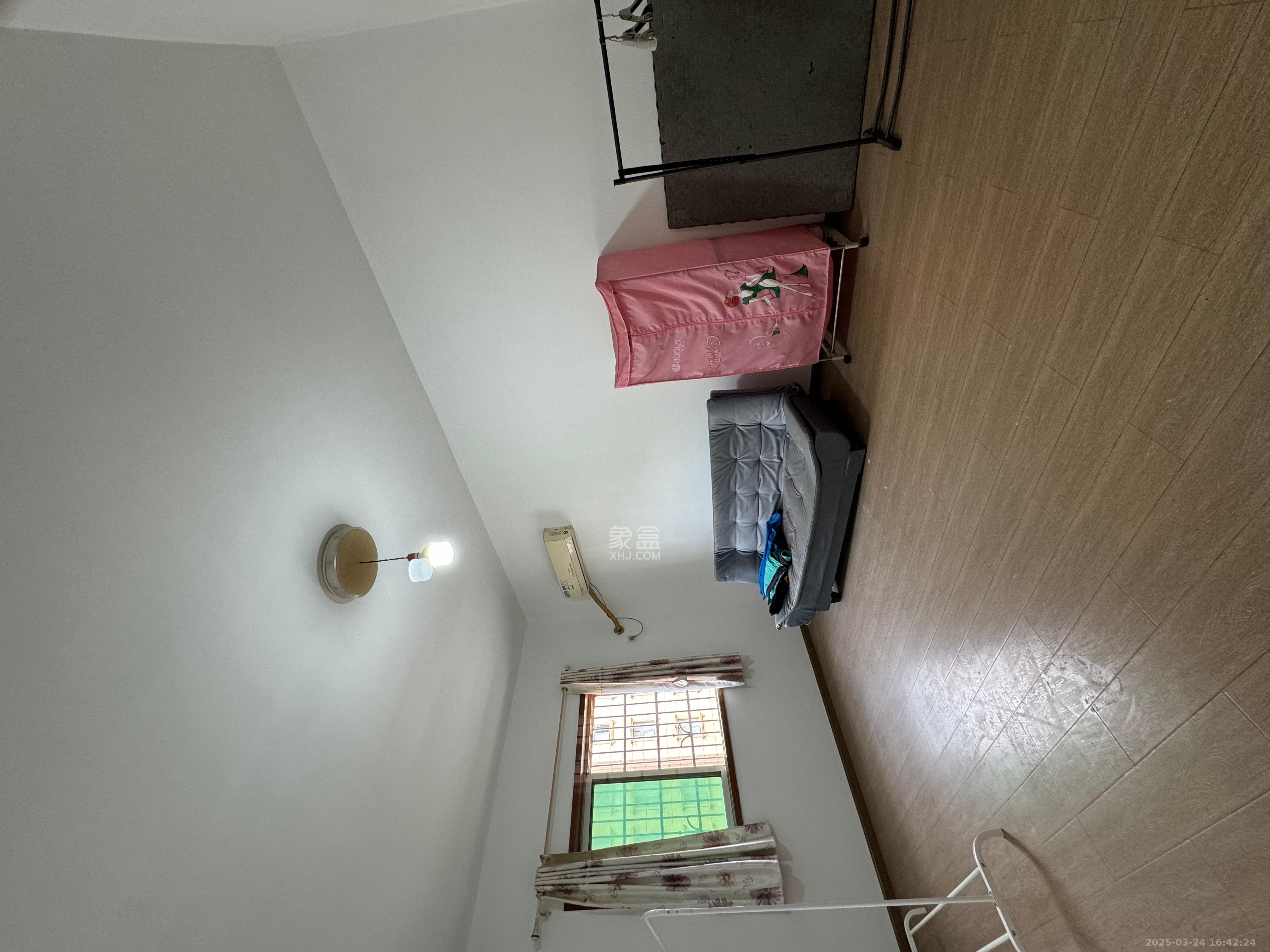 思进大厦  4室2厅2卫   2600.00元/月室内图