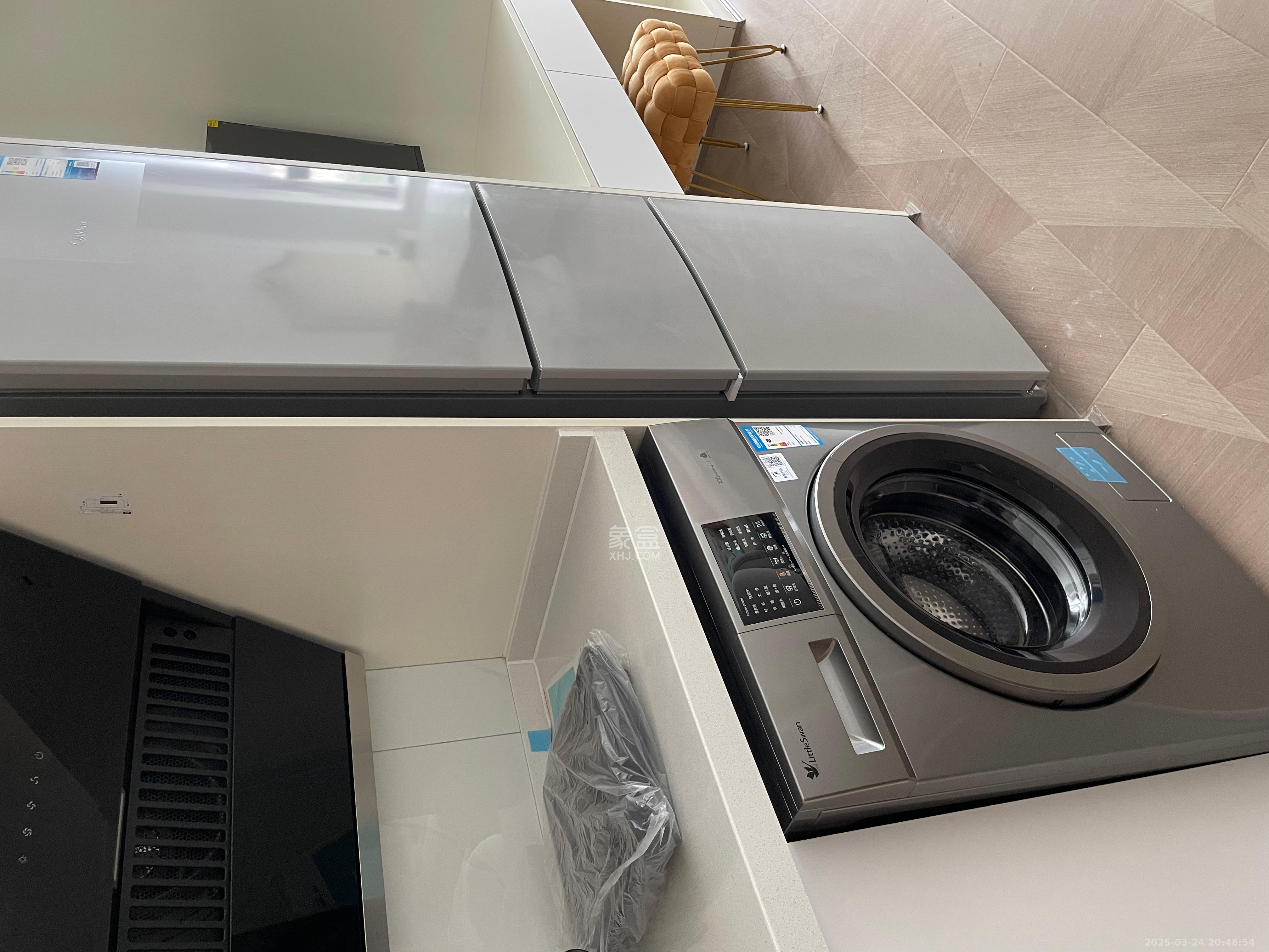 明昇壹城(明昇时代广场)三期 1室1厅1卫 1700.0元/月 明昇壹城(明昇时代广场)三期 1室1厅1卫 1700.0元/月室内图