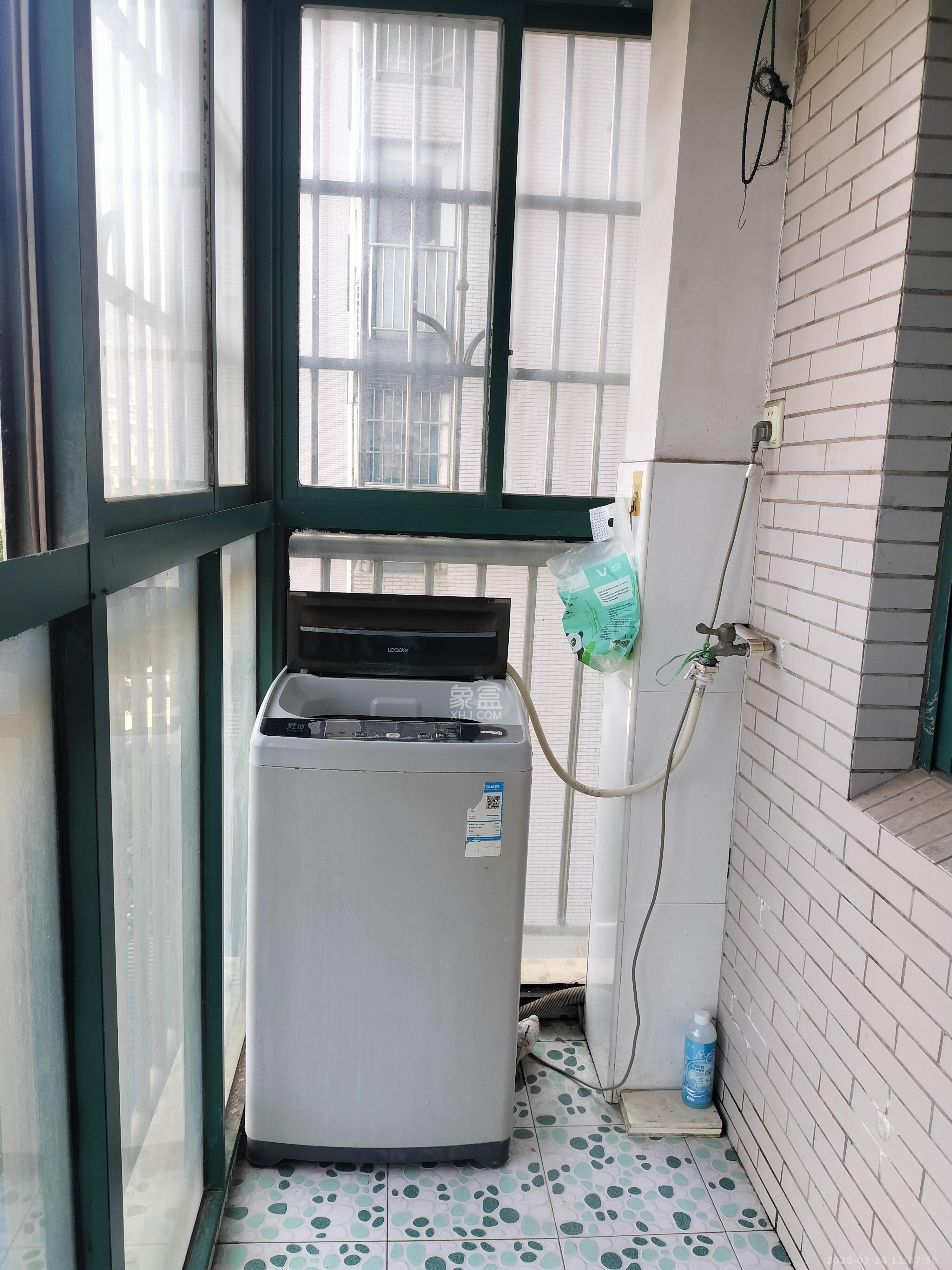 华天LOHO小镇  2室2厅1卫   1400.00元/月室内图