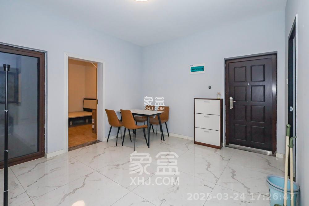 阳光丽城  3室2厅1卫   2800.00元/月室内图