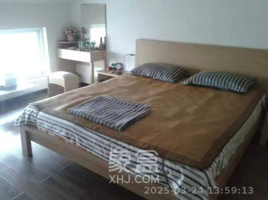 好家园  4室4厅2卫    2200.0元/月室内图