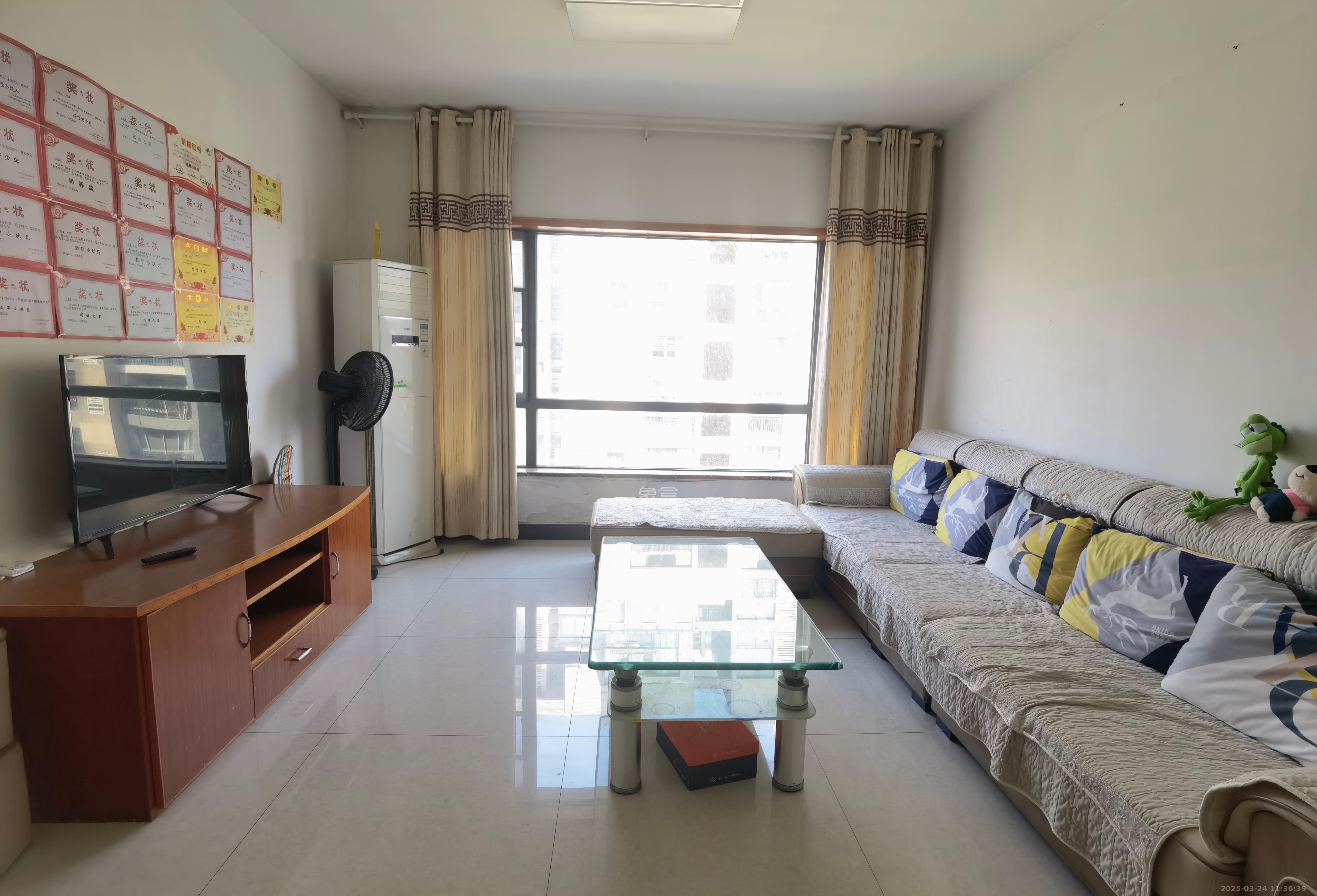 中信文化广场(中信新城二期) 3室2厅1卫 2000.0元/月 中信文化广场(中信新城二期) 3室2厅1卫 2000.0元/月室内图