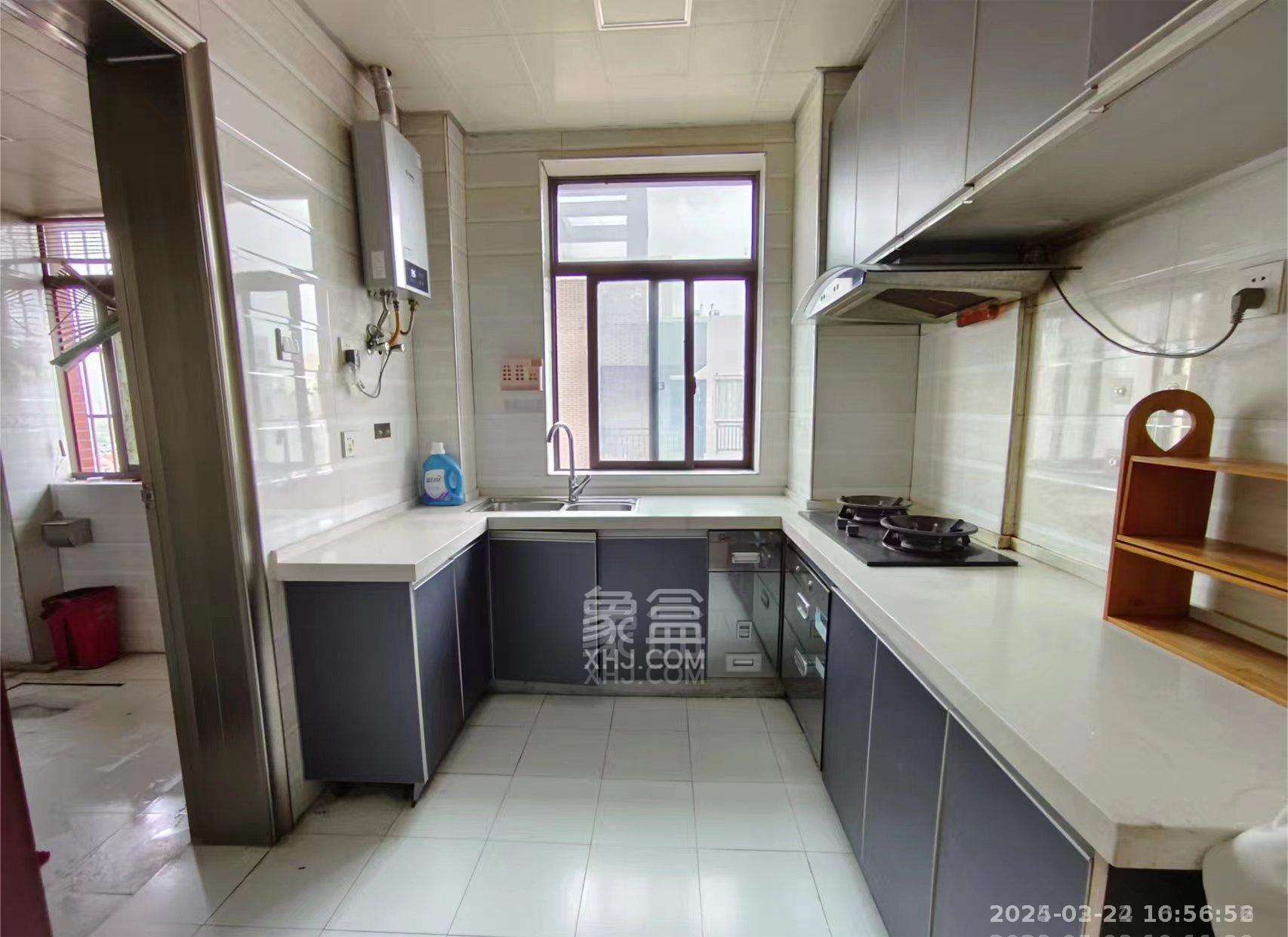 庐山恋 2室2厅1卫 1600.0元/月 庐山恋 2室2厅1卫 1600.0元/月室内图