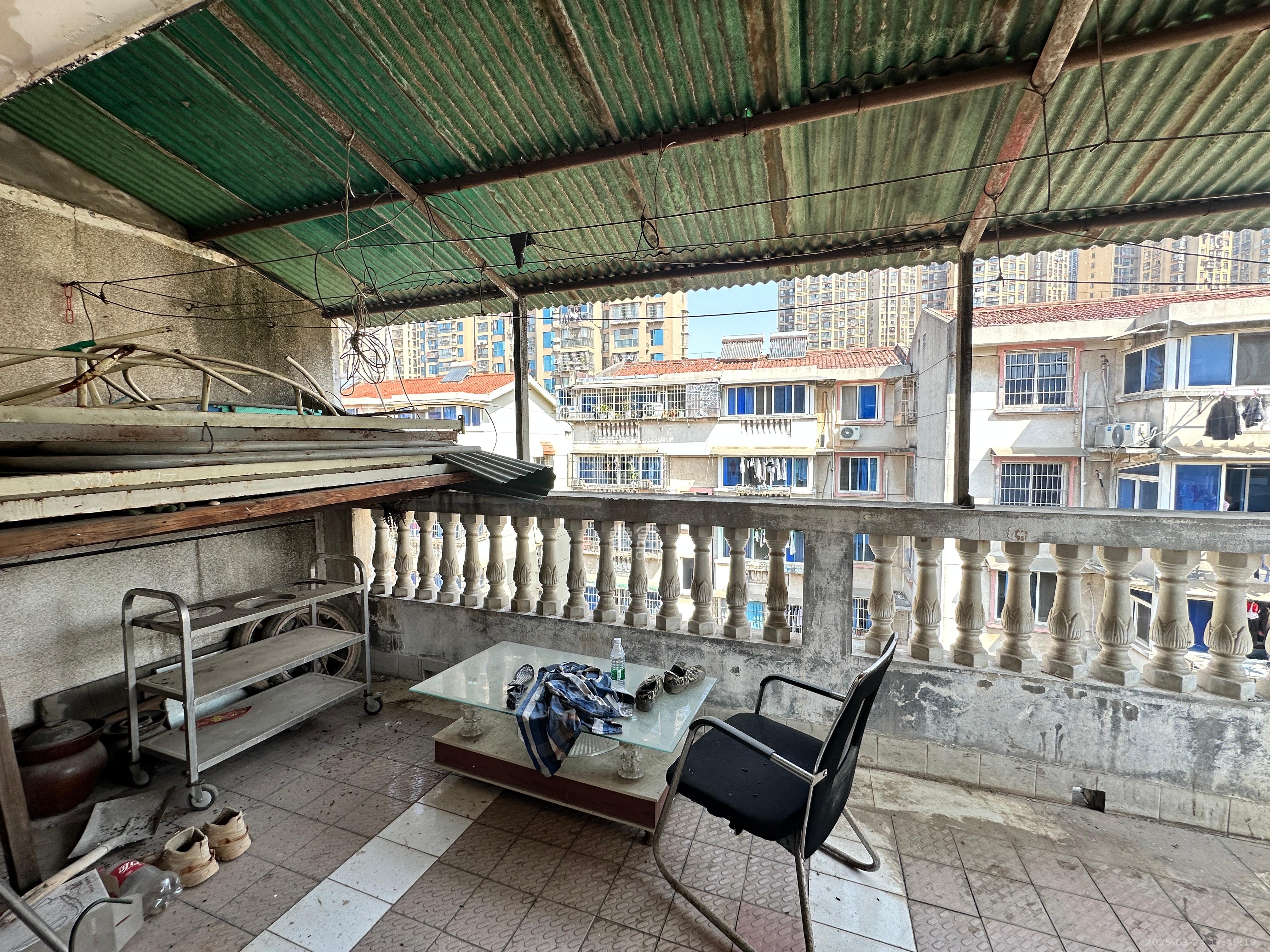 广厦新村  4室2厅1卫    2000.0元/月 广厦新村  4室2厅1卫    2000.0元/月室内图