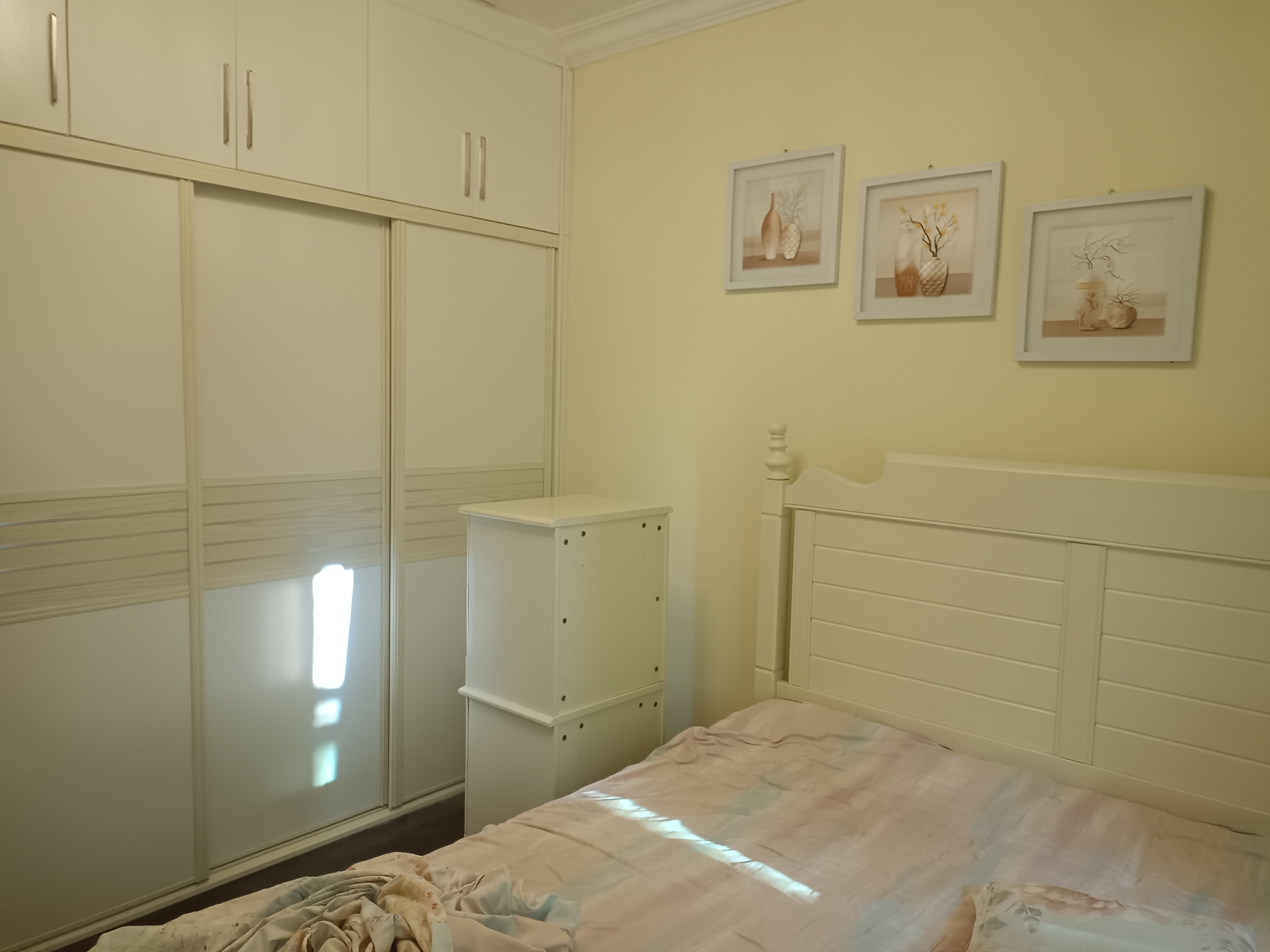 恒大绿洲 3室2厅1卫 2000.0元/月 恒大绿洲 3室2厅1卫 2000.0元/月室内图