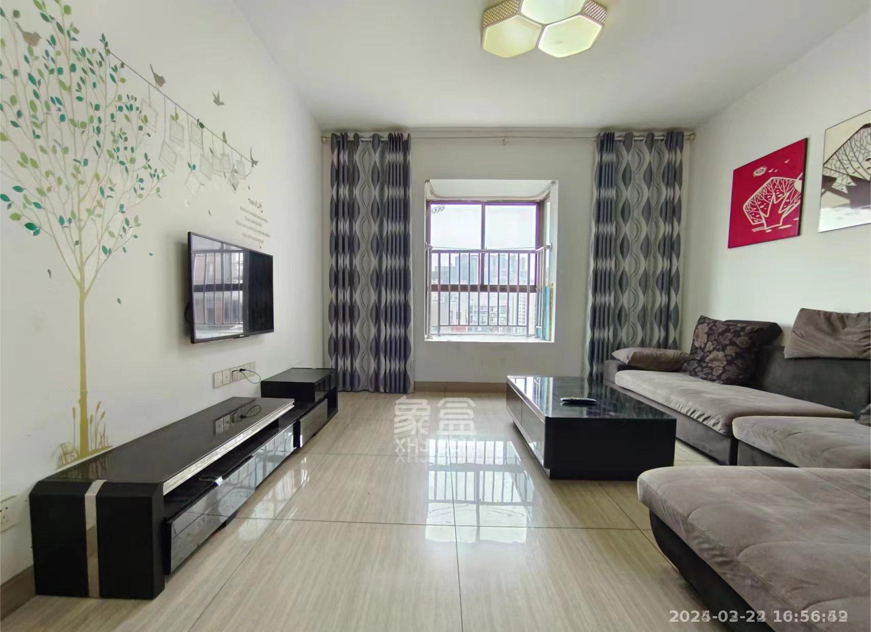 庐山恋 2室2厅1卫 1600.0元/月 庐山恋 2室2厅1卫 1600.0元/月室内图