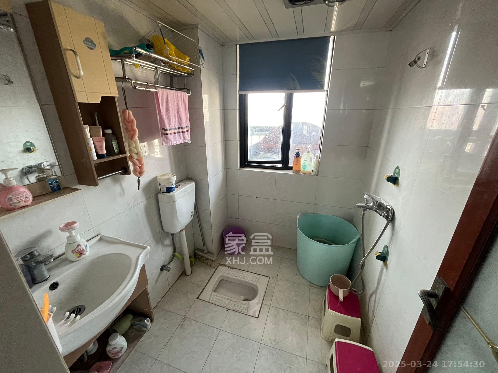 三江花中城 3室1厅1卫 2800.0元/月 三江花中城 3室1厅1卫 2800.0元/月室内图