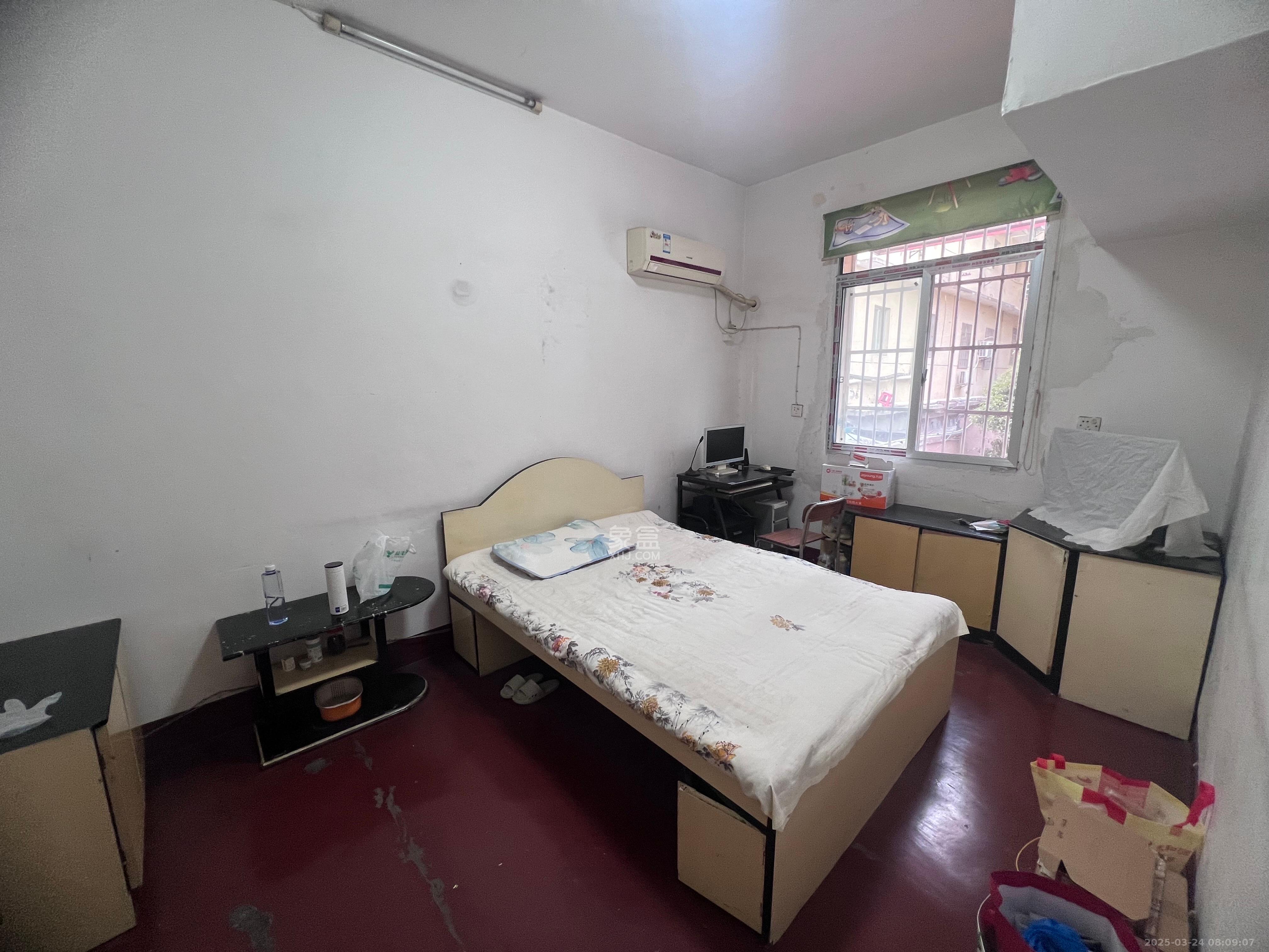 朝阳一、二村 1室1厅1卫 1100.0元/月 朝阳一、二村 1室1厅1卫 1100.0元/月室内图