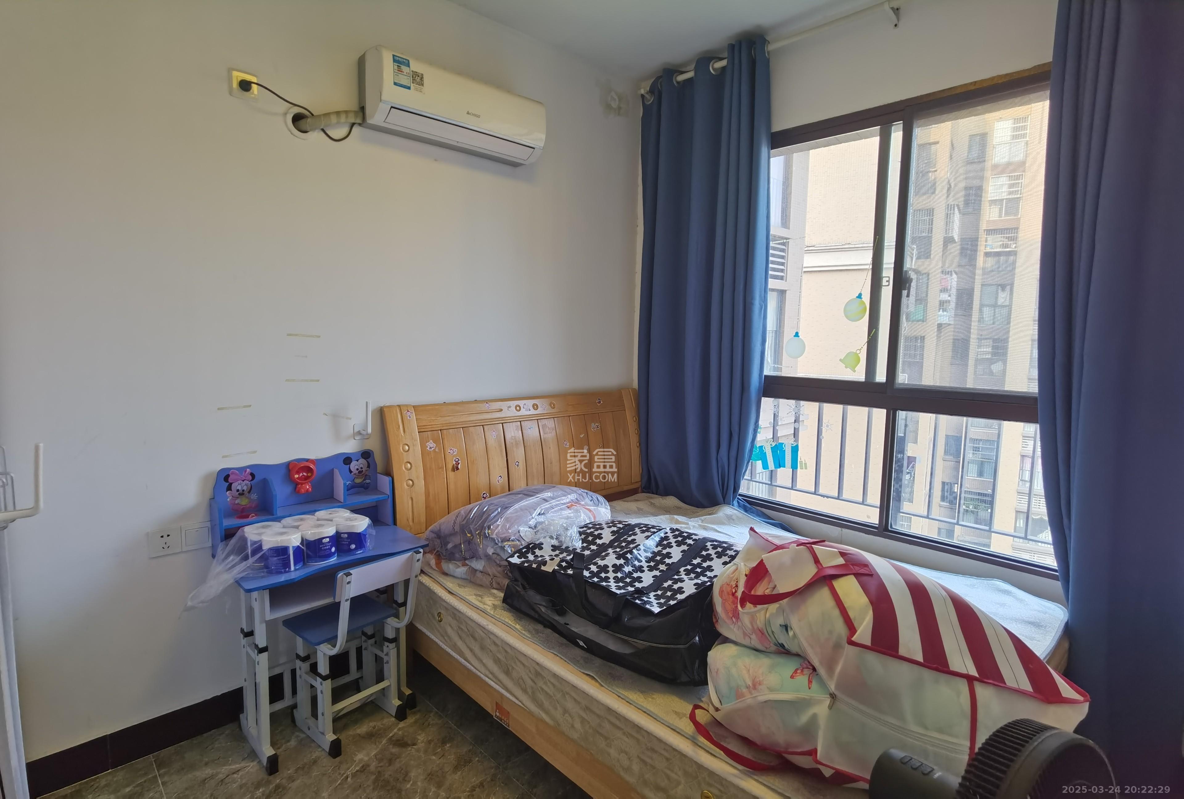 华润凤凰城三期 2室2厅1卫 1800.0元/月 华润凤凰城三期 2室2厅1卫 1800.0元/月室内图