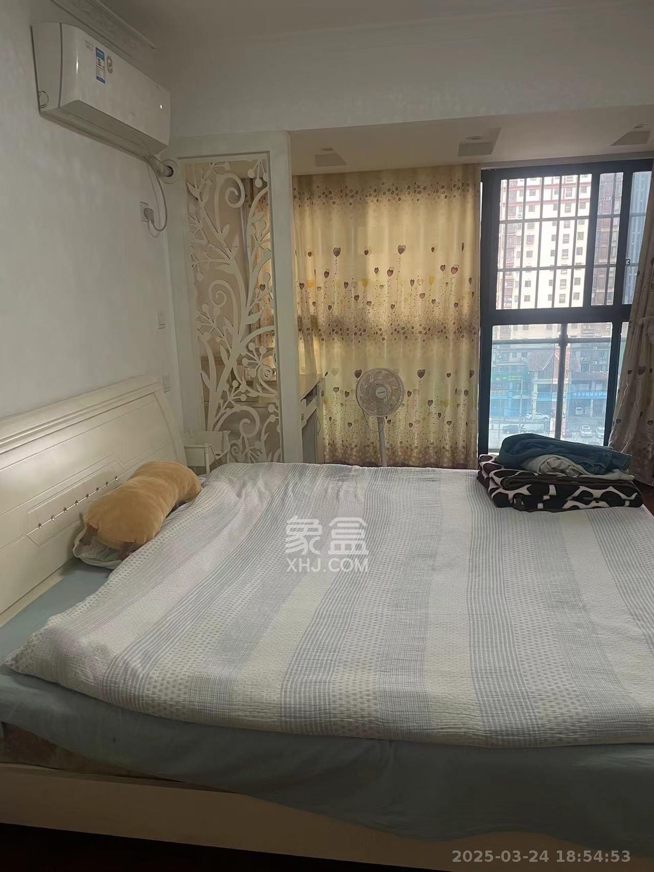 阿普阿布  3室2厅2卫   3100.00元/月室内图