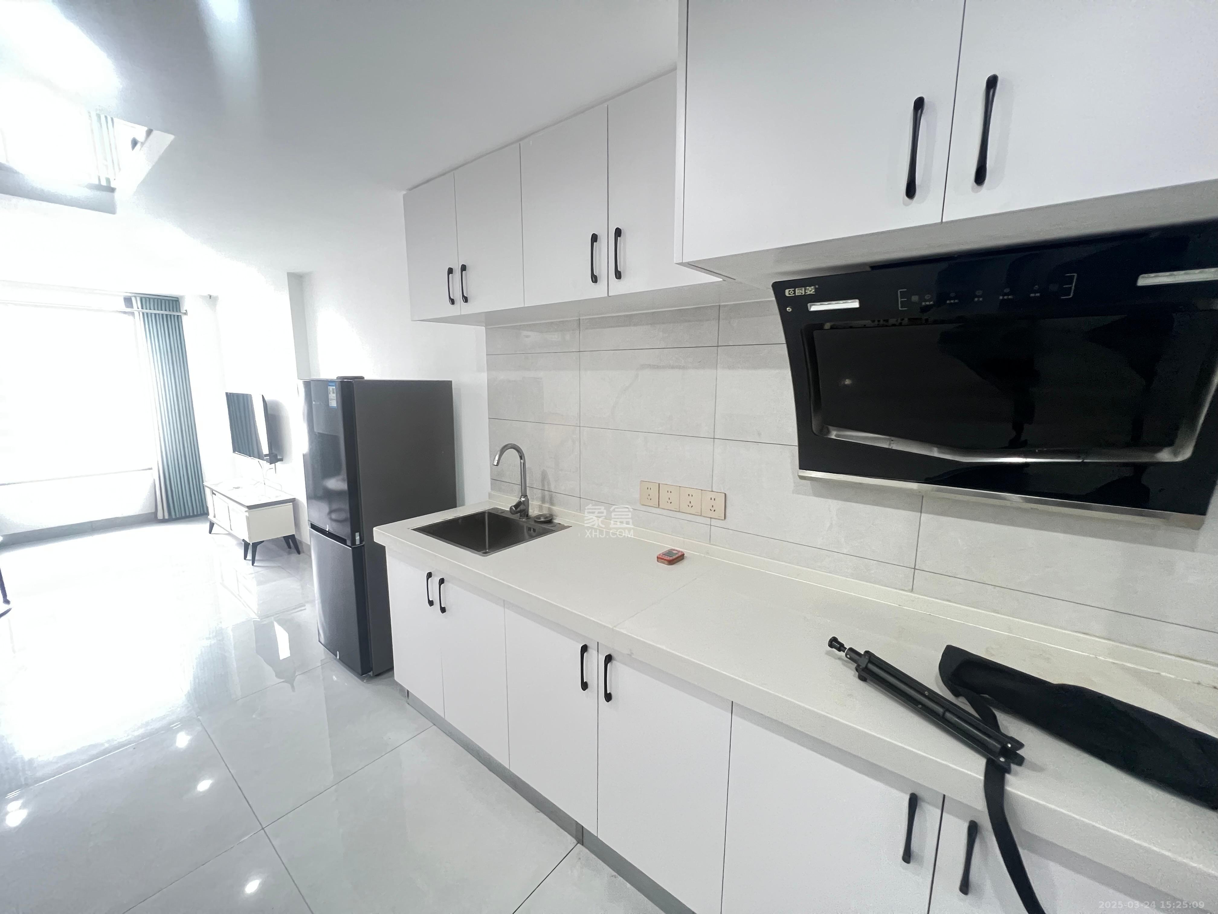 北辰时光里  2室1厅1卫    2000.0元/月 北辰时光里  2室1厅1卫    2000.0元/月室内图1