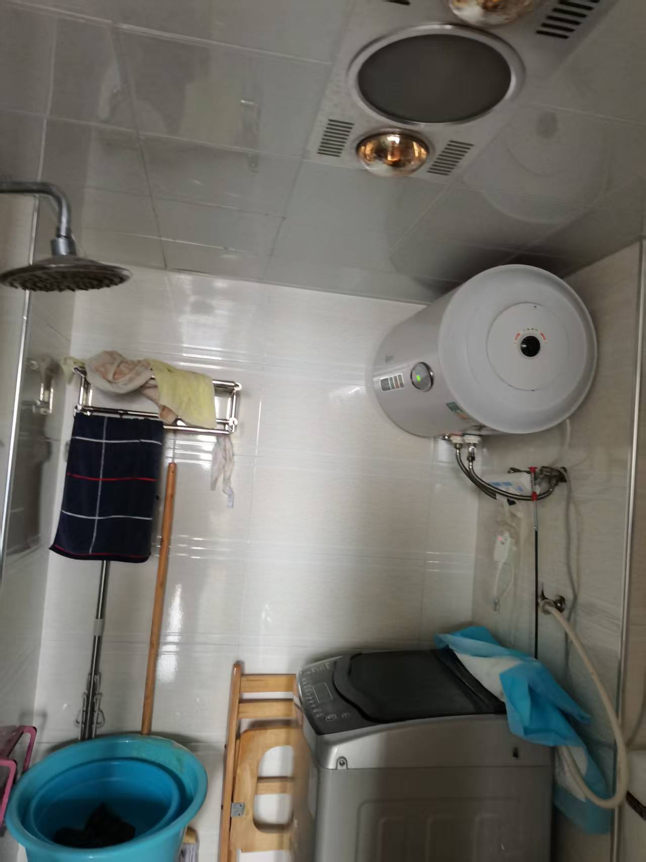 东方豪苑 2室1厅1卫 46.8万 东方豪苑 2室1厅1卫 46.8万客厅