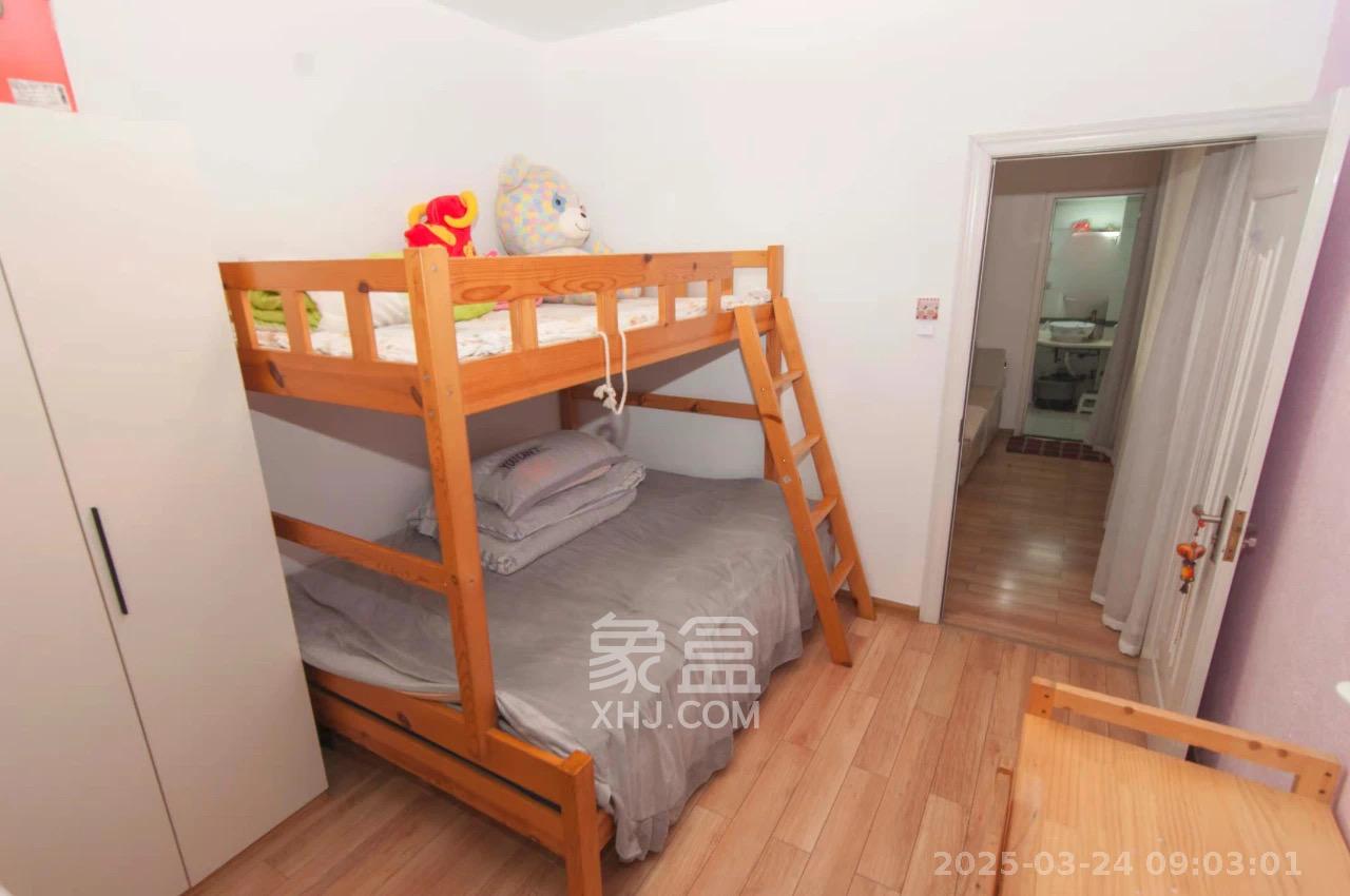 巧克力空间（建鸿达现代大厦）  2室2厅1卫   2300.00元/月室内图