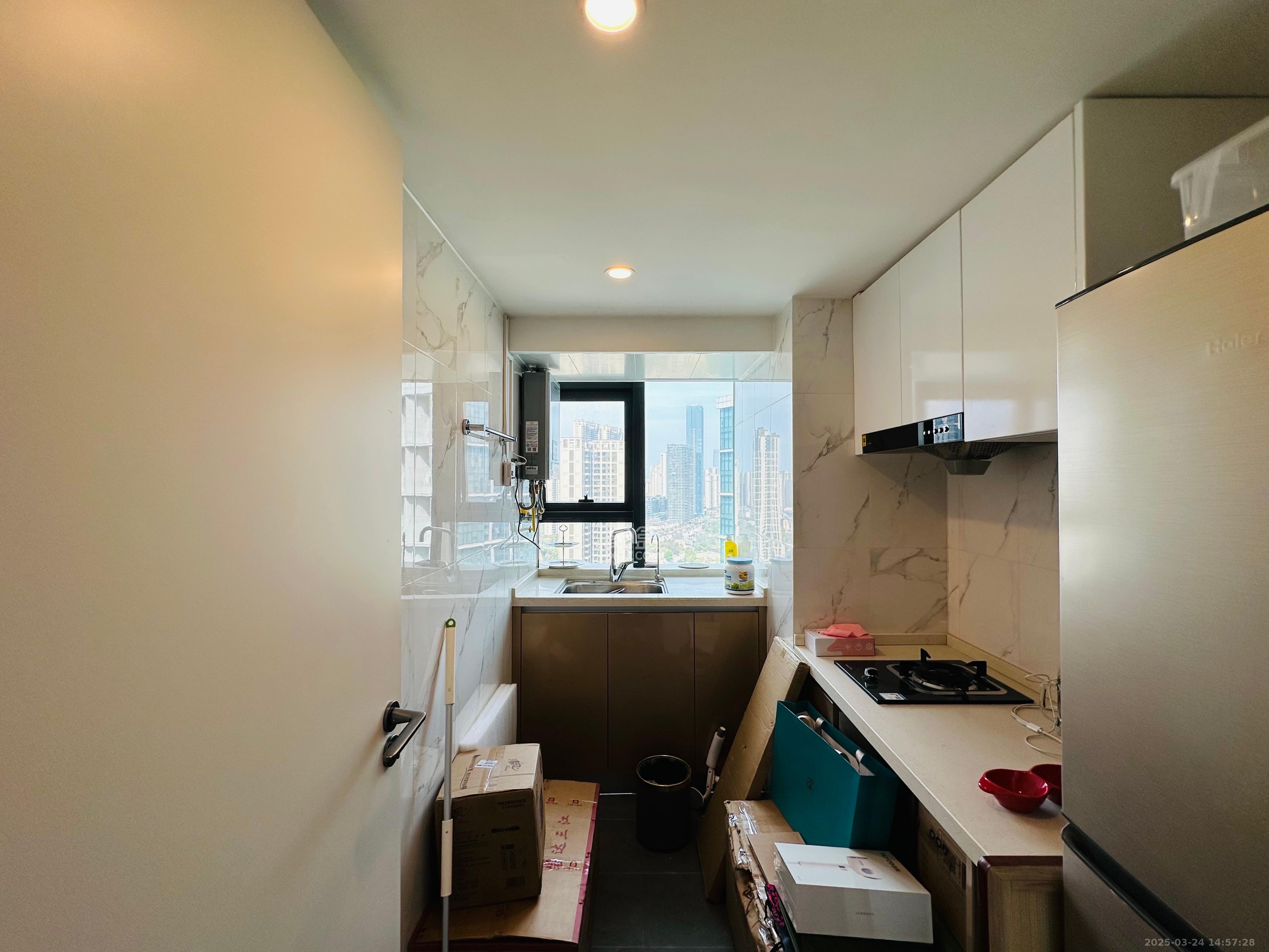 达美寰宇中心 2室2厅1卫 4000.0元/月 达美寰宇中心 2室2厅1卫 4000.0元/月室内图