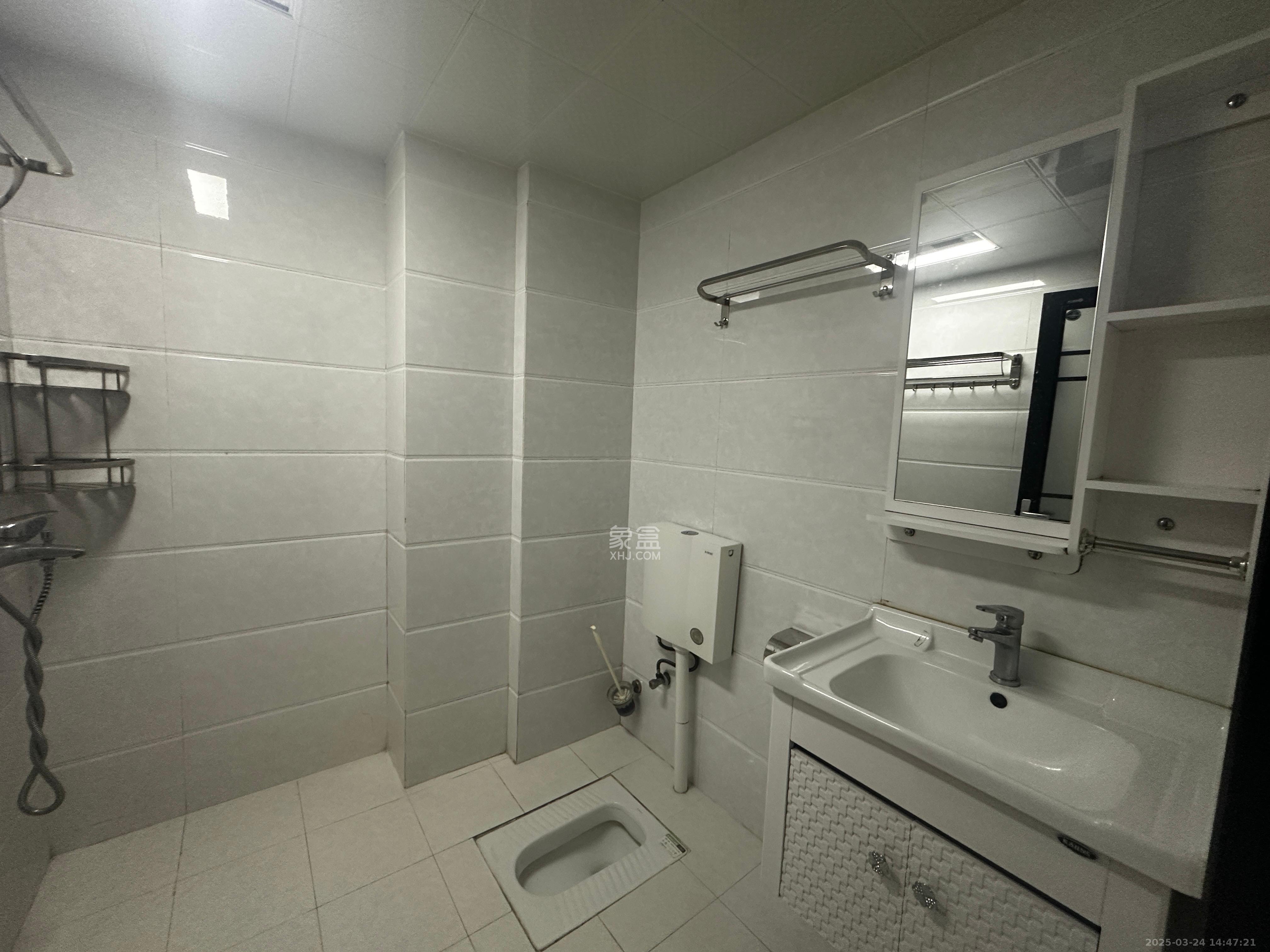 未来漫城 1室1厅1卫 1100.0元/月 未来漫城 1室1厅1卫 1100.0元/月室内图