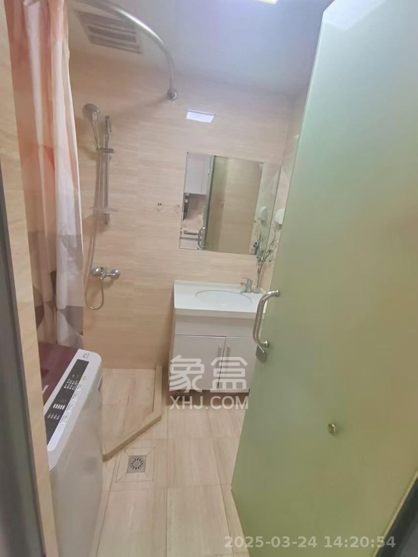 融科东南海  1室1厅1卫    1500.0元/月室内图