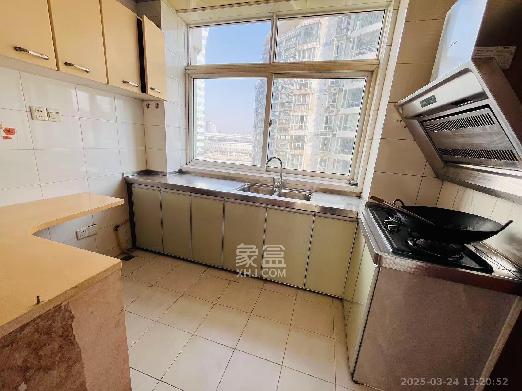 新世纪花苑 4室2厅2卫 3500.0元/月 新世纪花苑 4室2厅2卫 3500.0元/月室内图