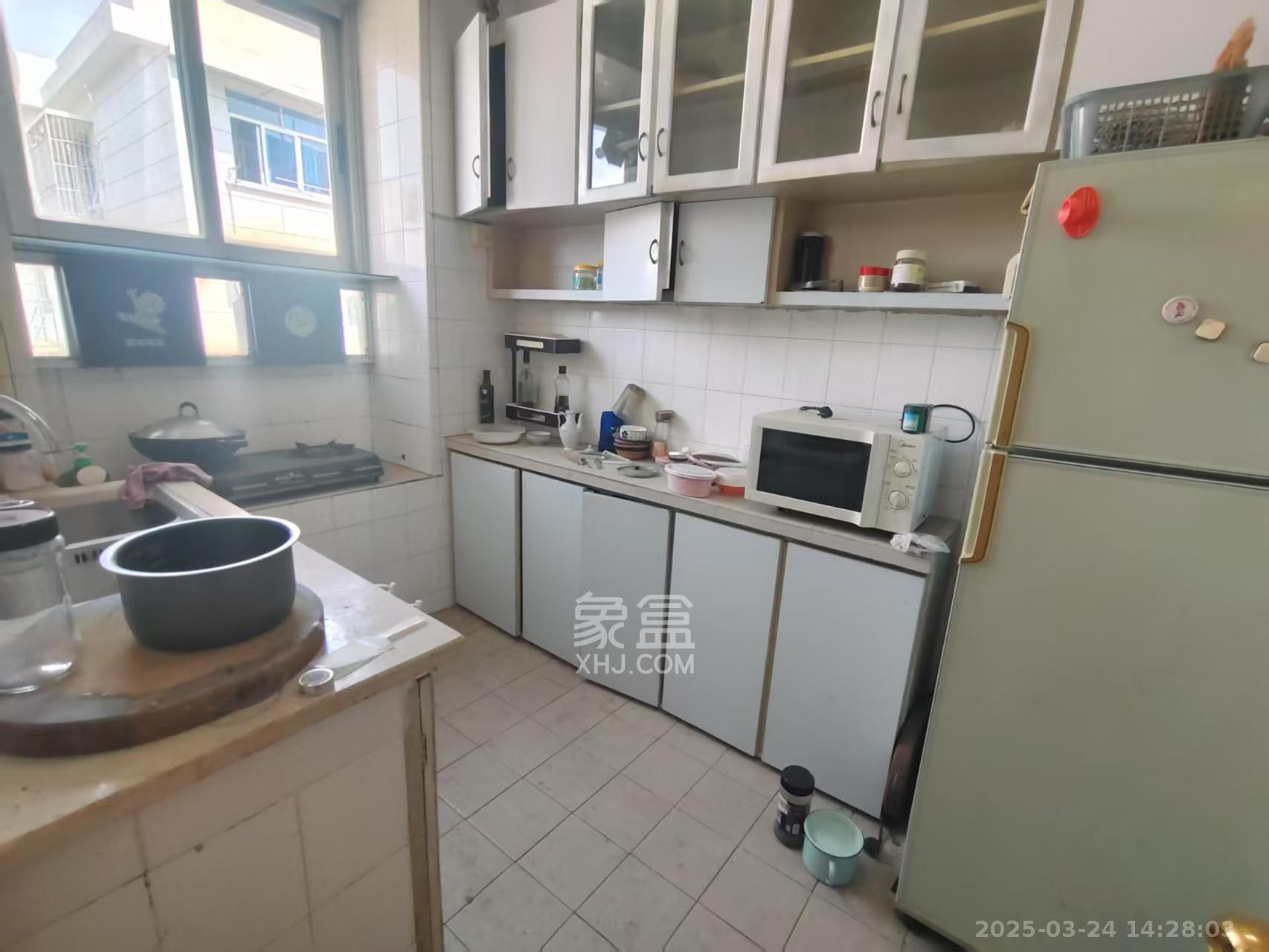 林业厅宿舍 3室2厅1卫 2200.0元/月 林业厅宿舍 3室2厅1卫 2200.0元/月室内图