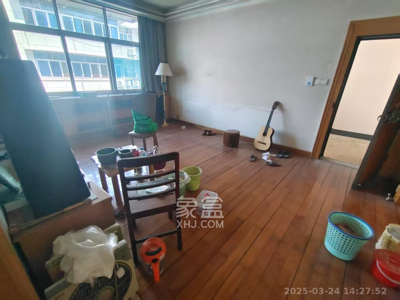 林业厅宿舍 3室2厅1卫 2200.0元/月 林业厅宿舍 3室2厅1卫 2200.0元/月室内图