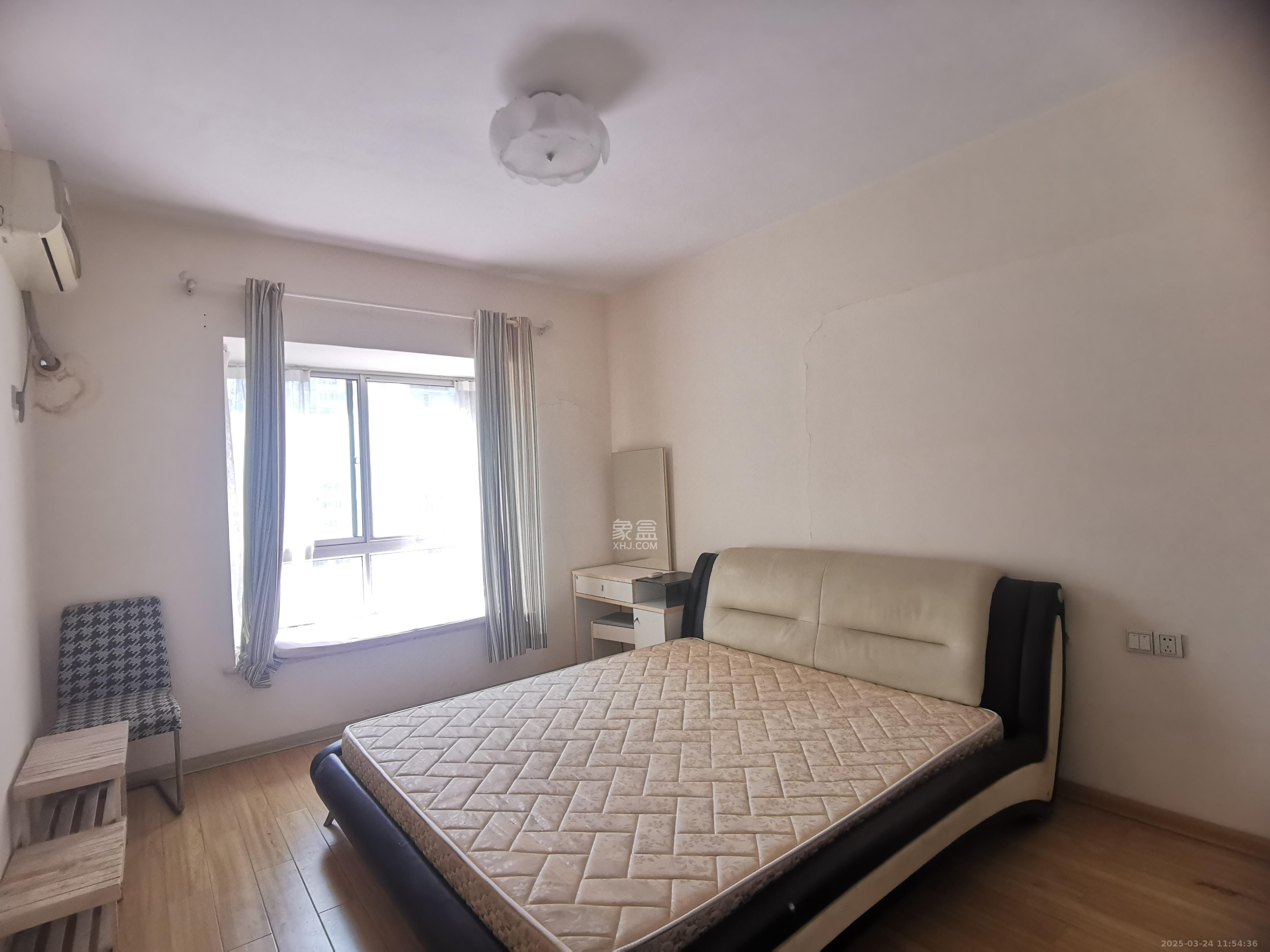 至雅小玲家园 3室2厅2卫 2400.0元/月 至雅小玲家园 3室2厅2卫 2400.0元/月室内图