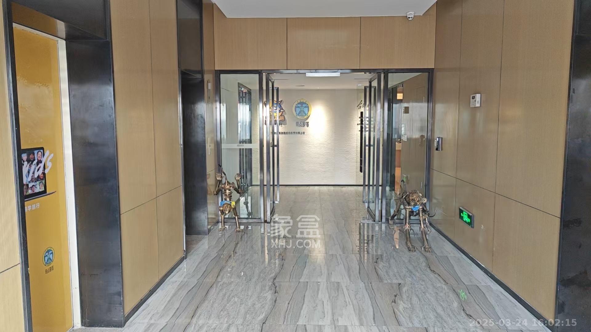 协信星澜汇  1室0厅0卫    18000.0元/月 协信星澜汇  1室0厅0卫    18000.0元/月