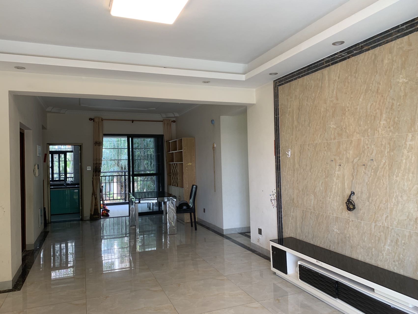 锦地翰城二期  3室2厅2卫    205.0万 锦地翰城二期  3室2厅2卫    205.0万