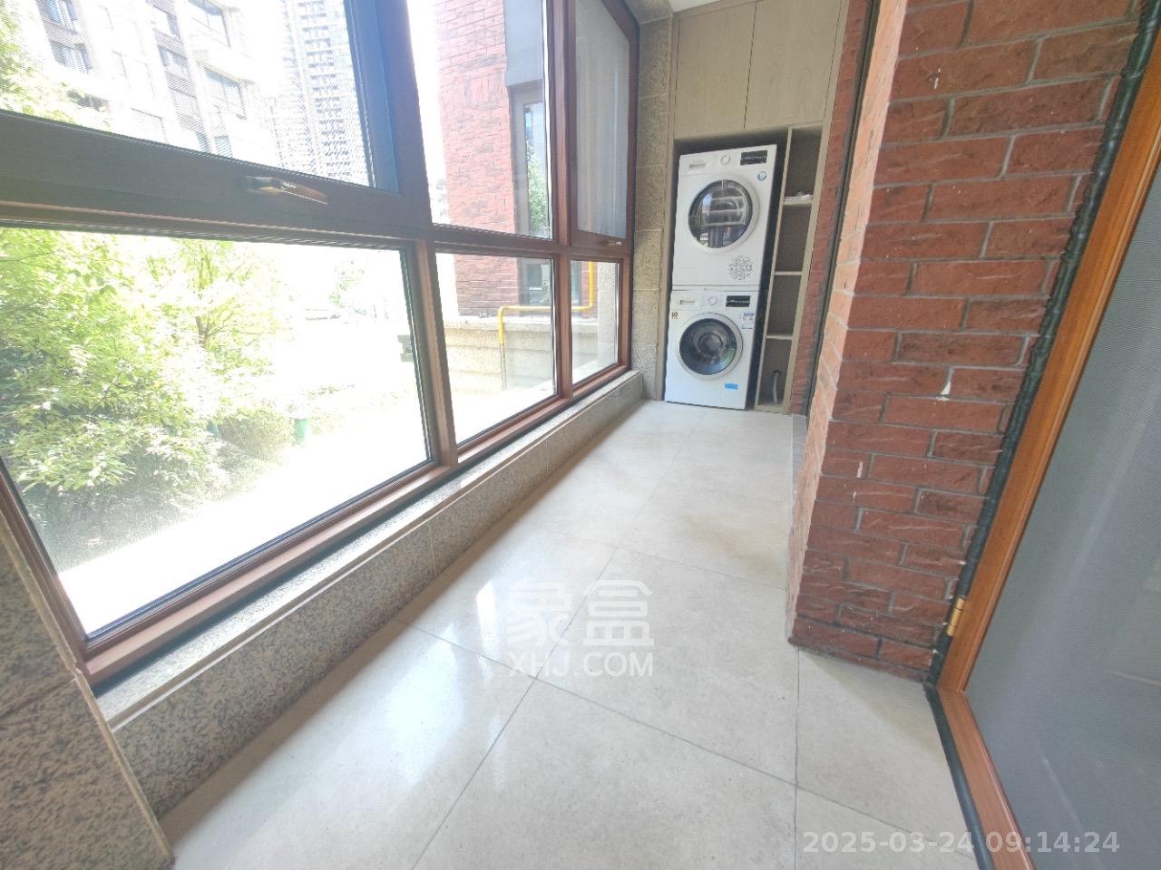 万科紫台  4室2厅3卫    12800.0元/月 万科紫台  4室2厅3卫    12800.0元/月室内图