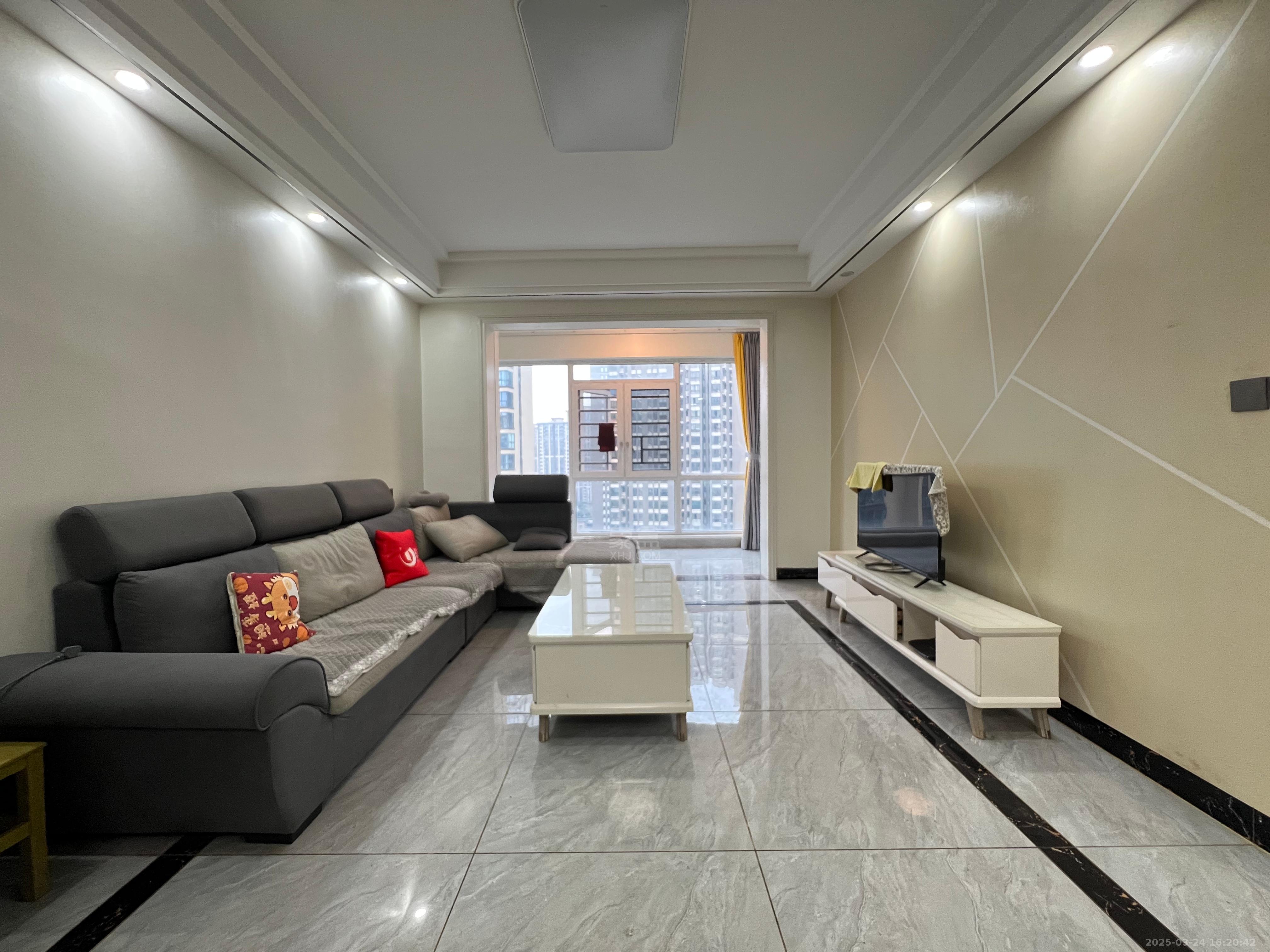 春藤小镇 3室2厅1卫 2000.0元/月 春藤小镇 3室2厅1卫 2000.0元/月户型图