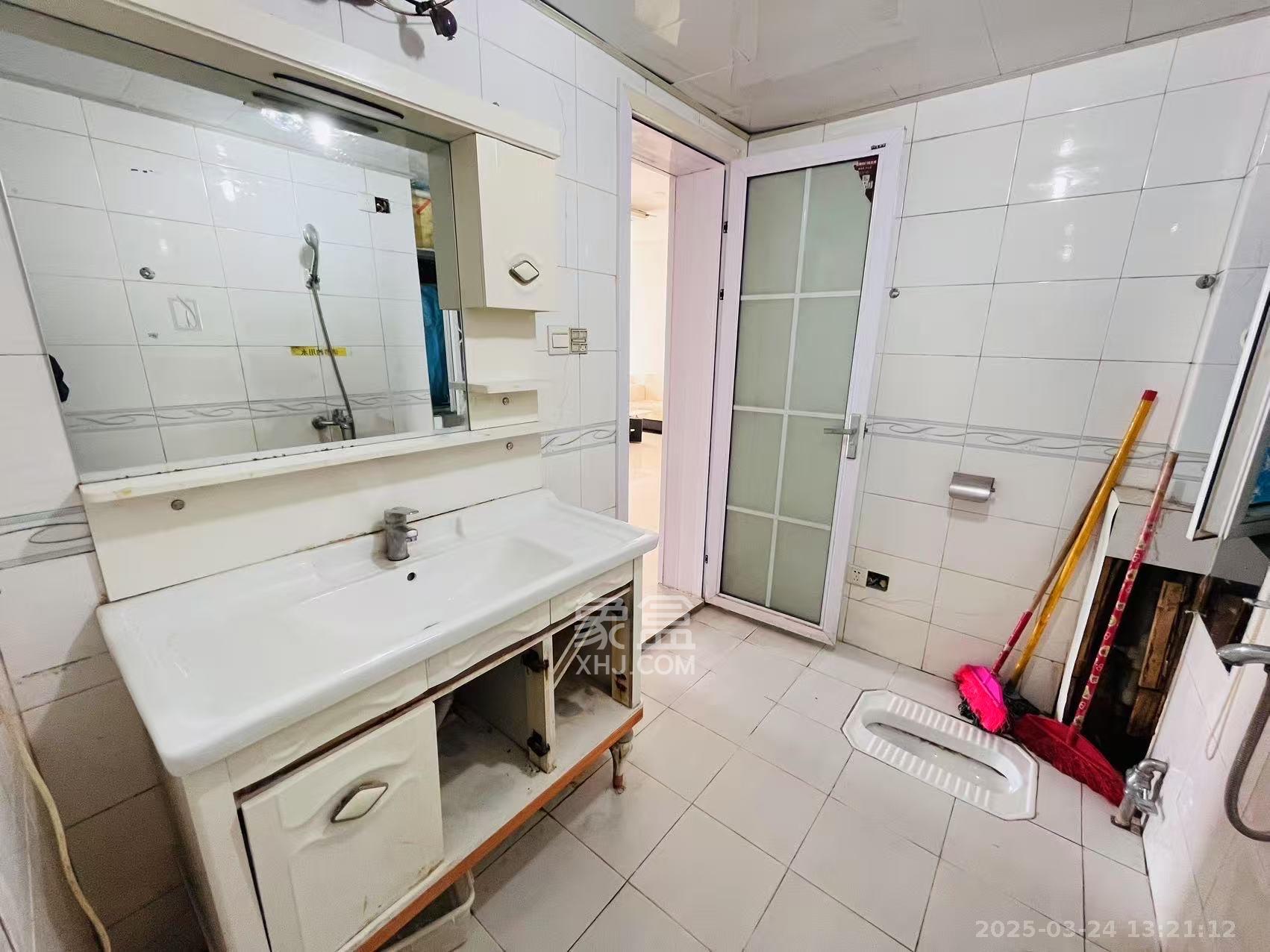 新世纪花苑 4室2厅2卫 3500.0元/月 新世纪花苑 4室2厅2卫 3500.0元/月室内图