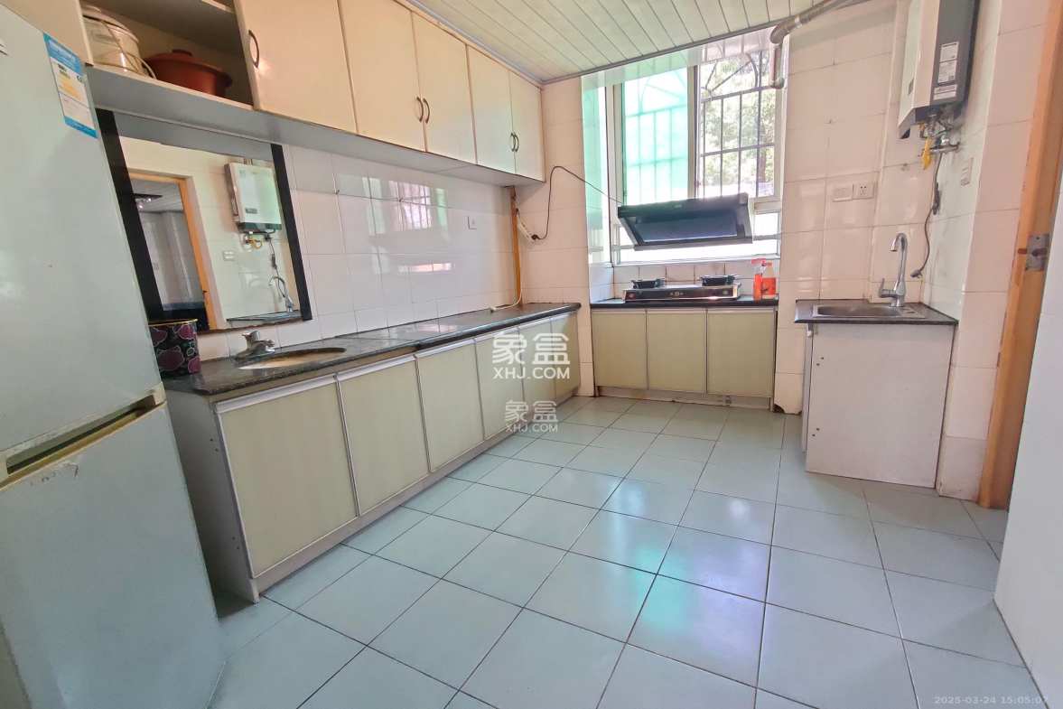 景芳苑  2室2厅1卫    1400.0元/月 景芳苑  2室2厅1卫    1400.0元/月室内图