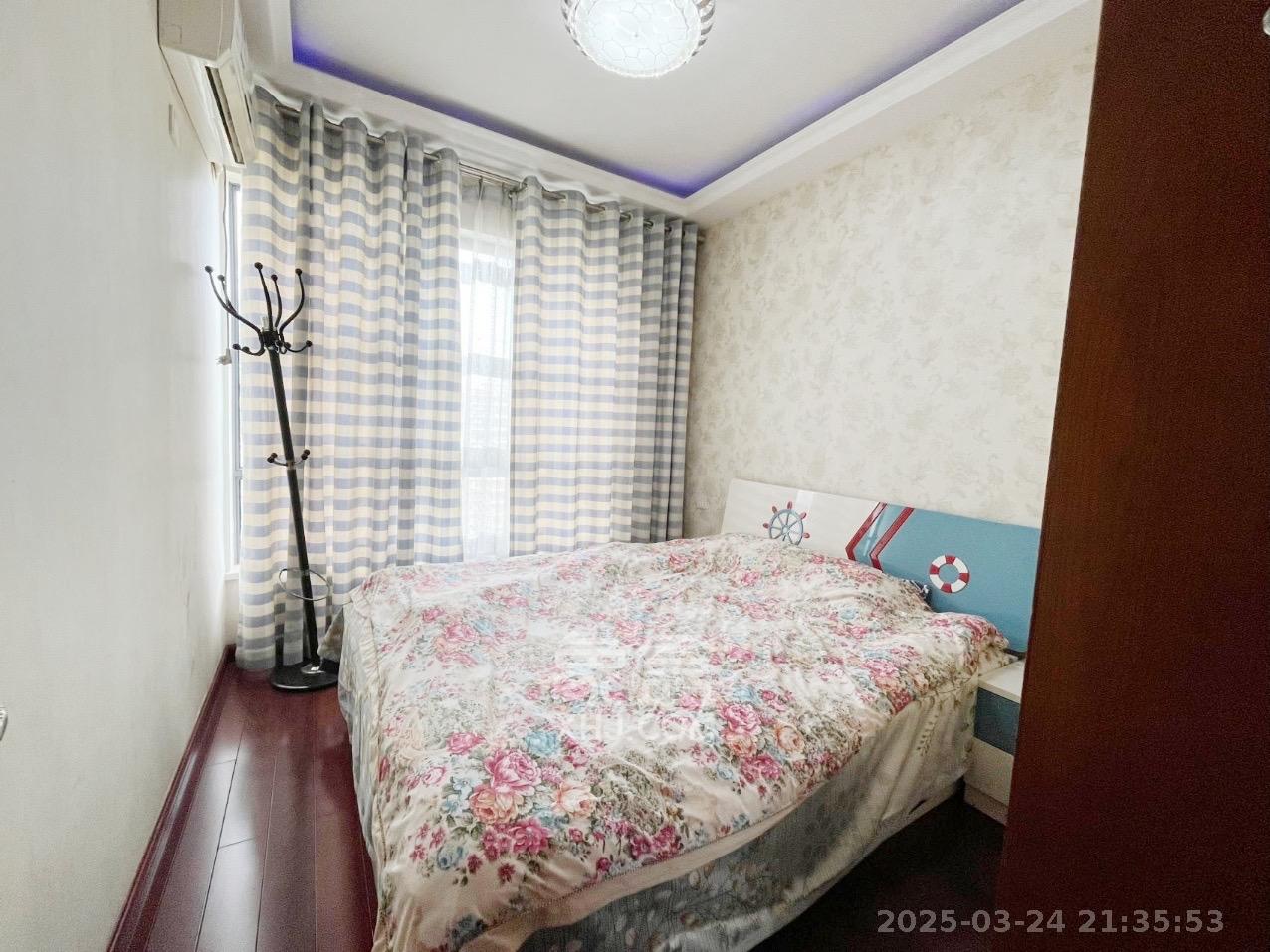 恒基凯旋门一二期  3室2厅2卫   3200.00元/月室内图