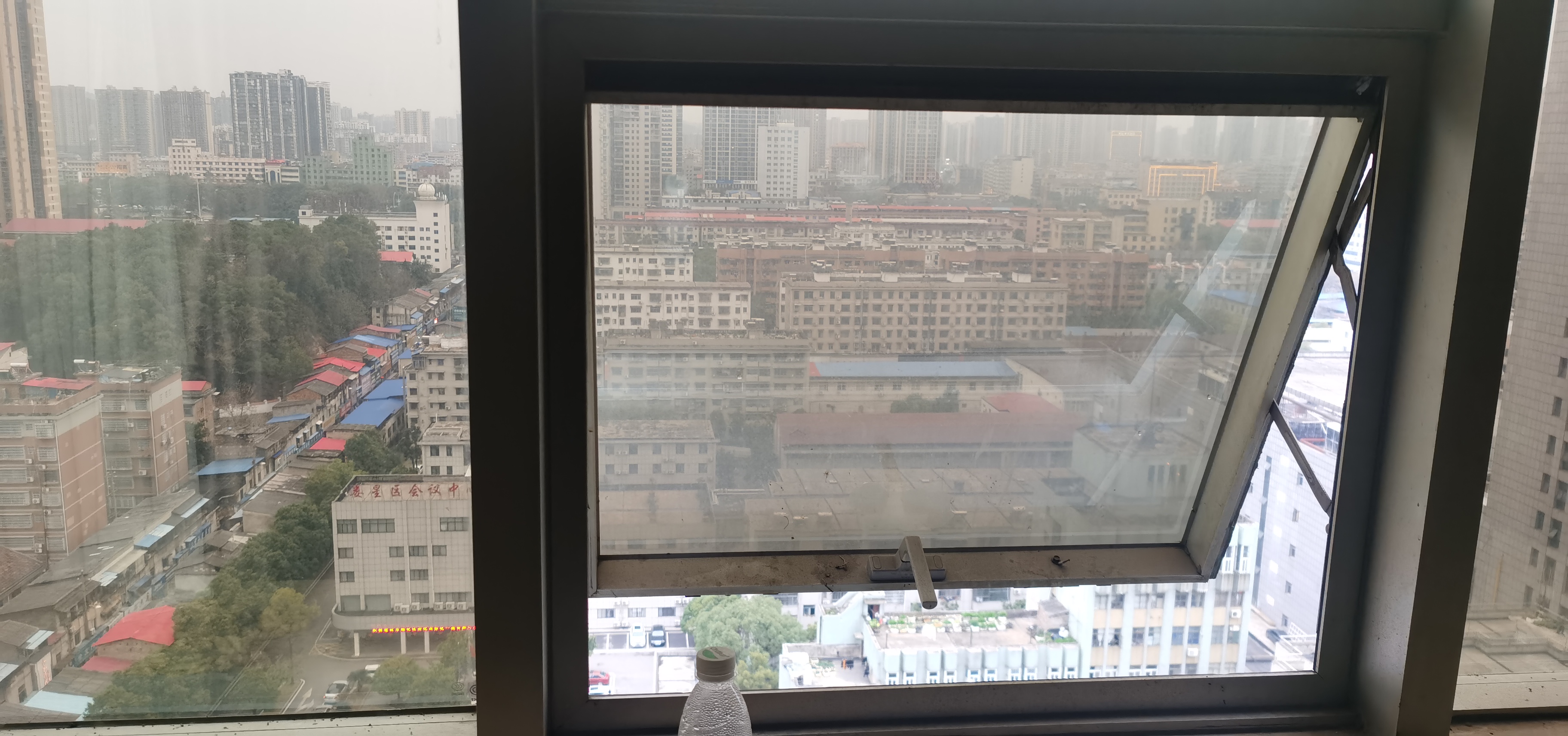 财智公馆大厦(瑞士国际酒店) 1室1厅1卫 1000.0元/月 财智公馆大厦(瑞士国际酒店) 1室1厅1卫 1000.0元/月室内图